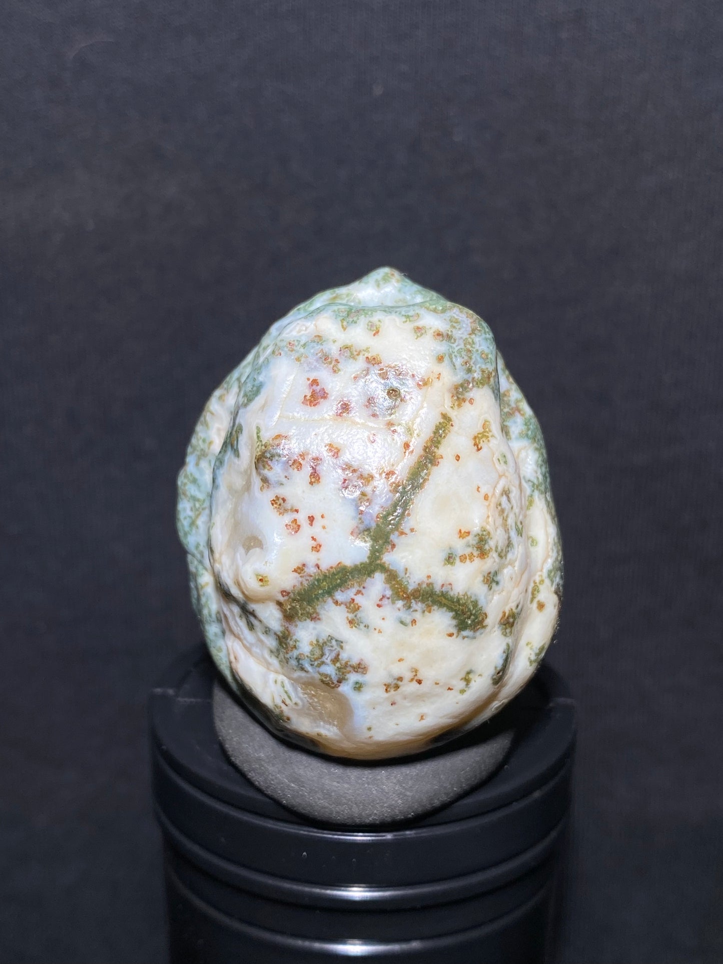 (1037)Alxa Desert Gobi moss Agate, rough nature stone, Natural Color Raw Stone from Inner Mongolia.