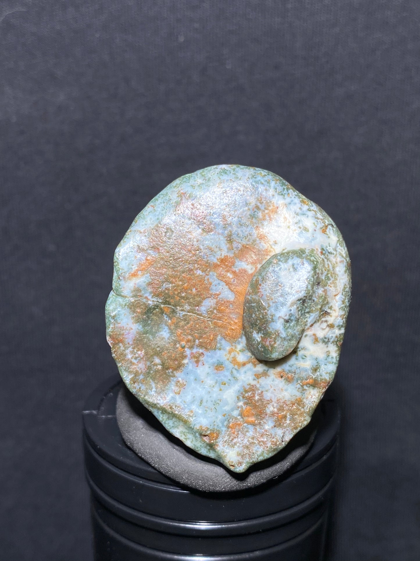 (1037)Alxa Desert Gobi moss Agate, rough nature stone, Natural Color Raw Stone from Inner Mongolia.