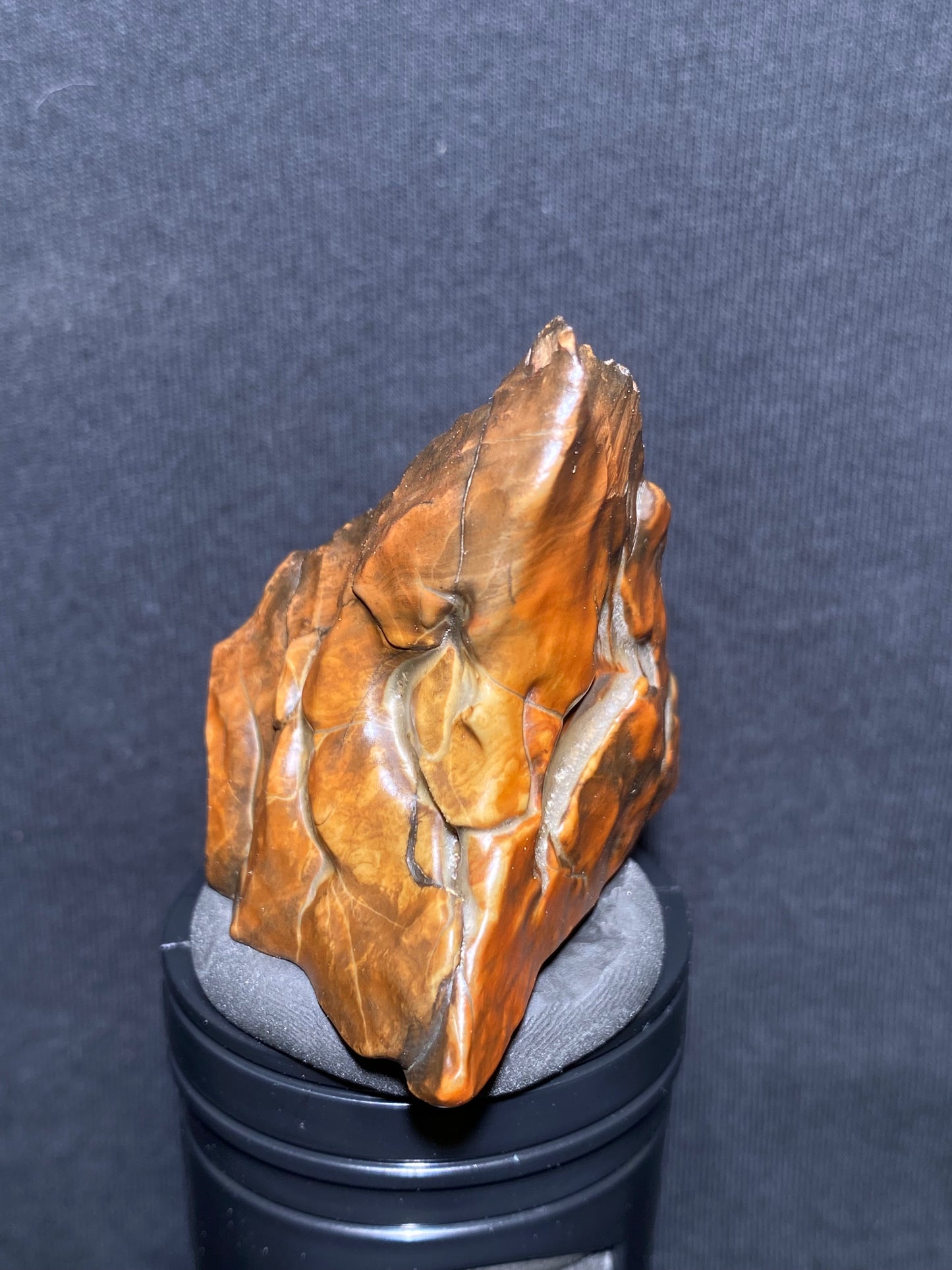(1039)Alxa Gobi Desert Varnish Stone – Natural rough Stone, Rare Inner Mongolian Collectible Polished by Nature