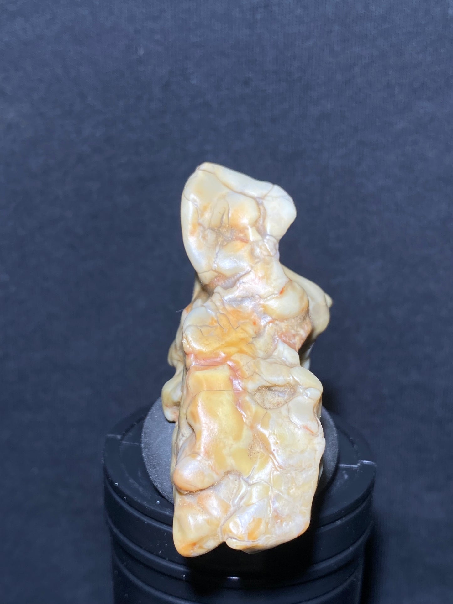 (1042)Alxa Desert Gobi Agate, rough nature stone,Natural Color Raw Stone from Inner Mongolia.