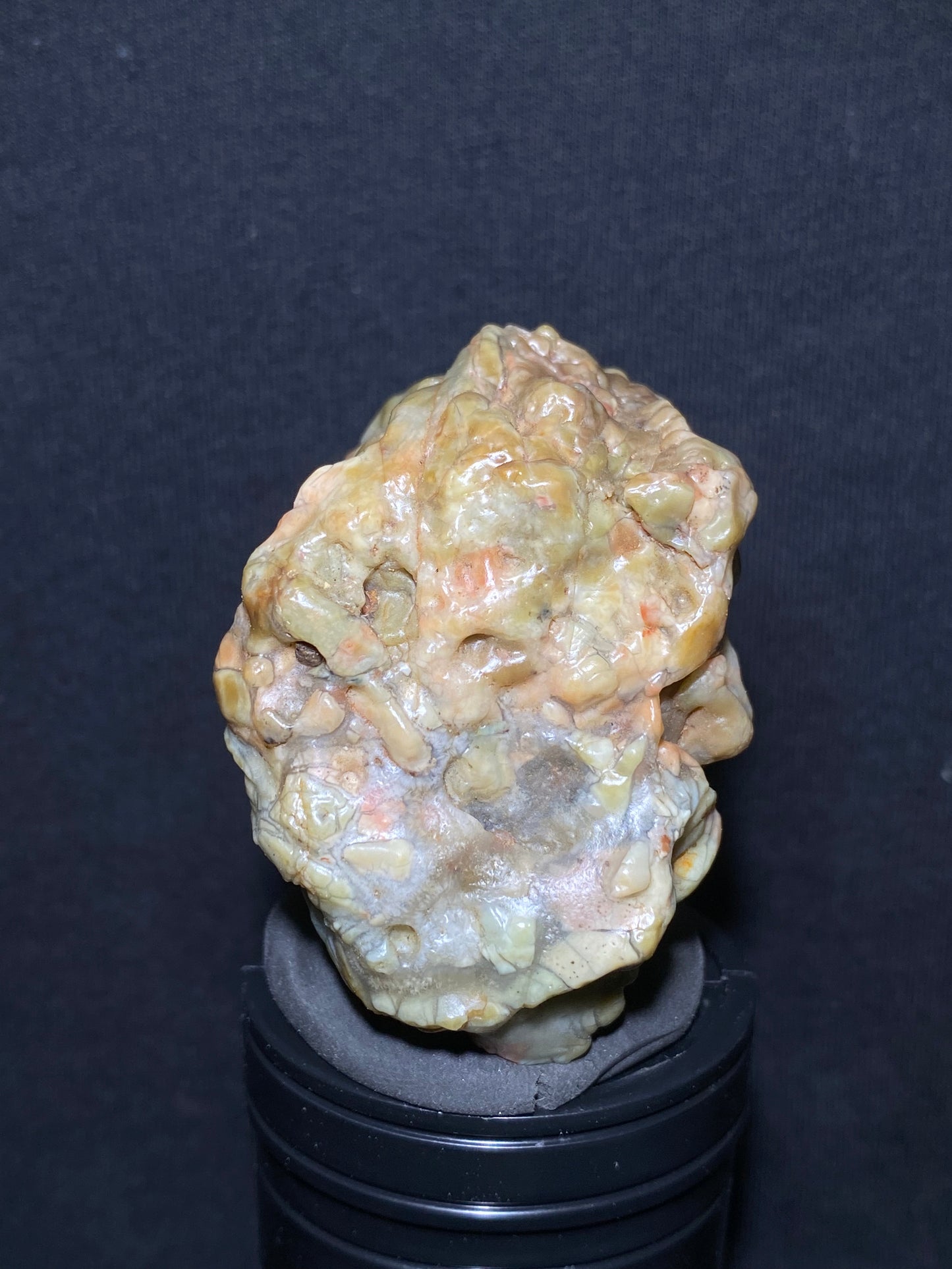 (1043)Alxa Desert Gobi colorful Agate, rough nature stone,Natural Color Raw Stone from Inner Mongolia.