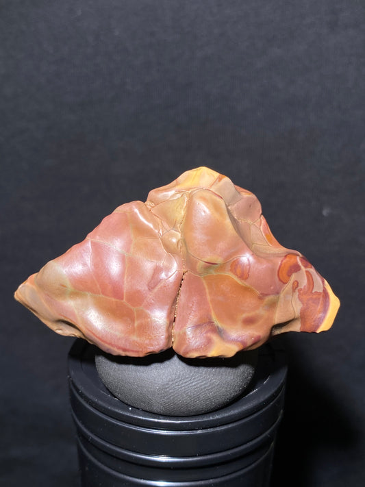 (1046)Alxa Desert Gobi varnish Agate, rough nature stone,Natural Color Raw Stone from Inner Mongolia.Collectible Polished by Nature.