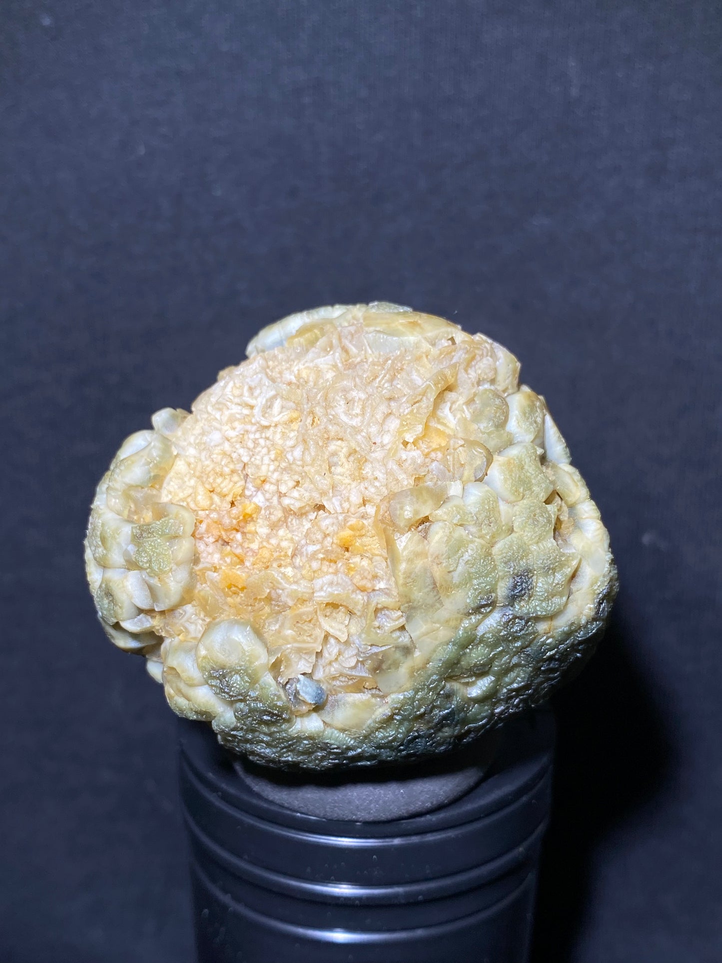 (1050)Alxa Desert Gobi vein Agate, Ringing Stone, rough nature stone,Natural Color Raw Stone from Inner Mongolia.Collectible Polished by Nature.