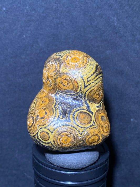 (1053)Alxa Desert Gobi eye Agate, polished nature stone,Natural Color Raw Stone from Inner Mongolia.Collectible Polished by Nature.