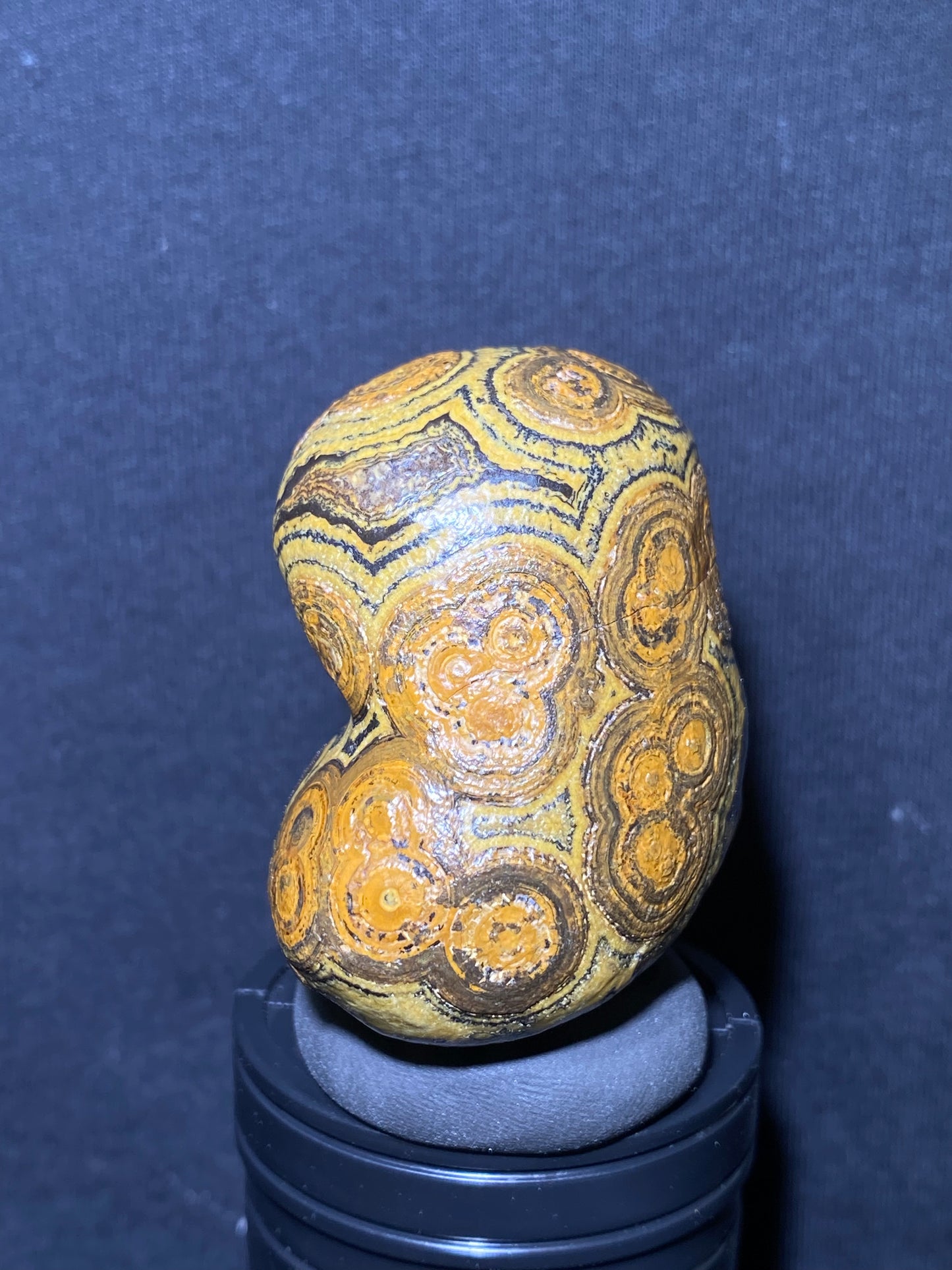 (1053)Alxa Desert Gobi eye Agate, polished nature stone,Natural Color Raw Stone from Inner Mongolia.Collectible Polished by Nature.