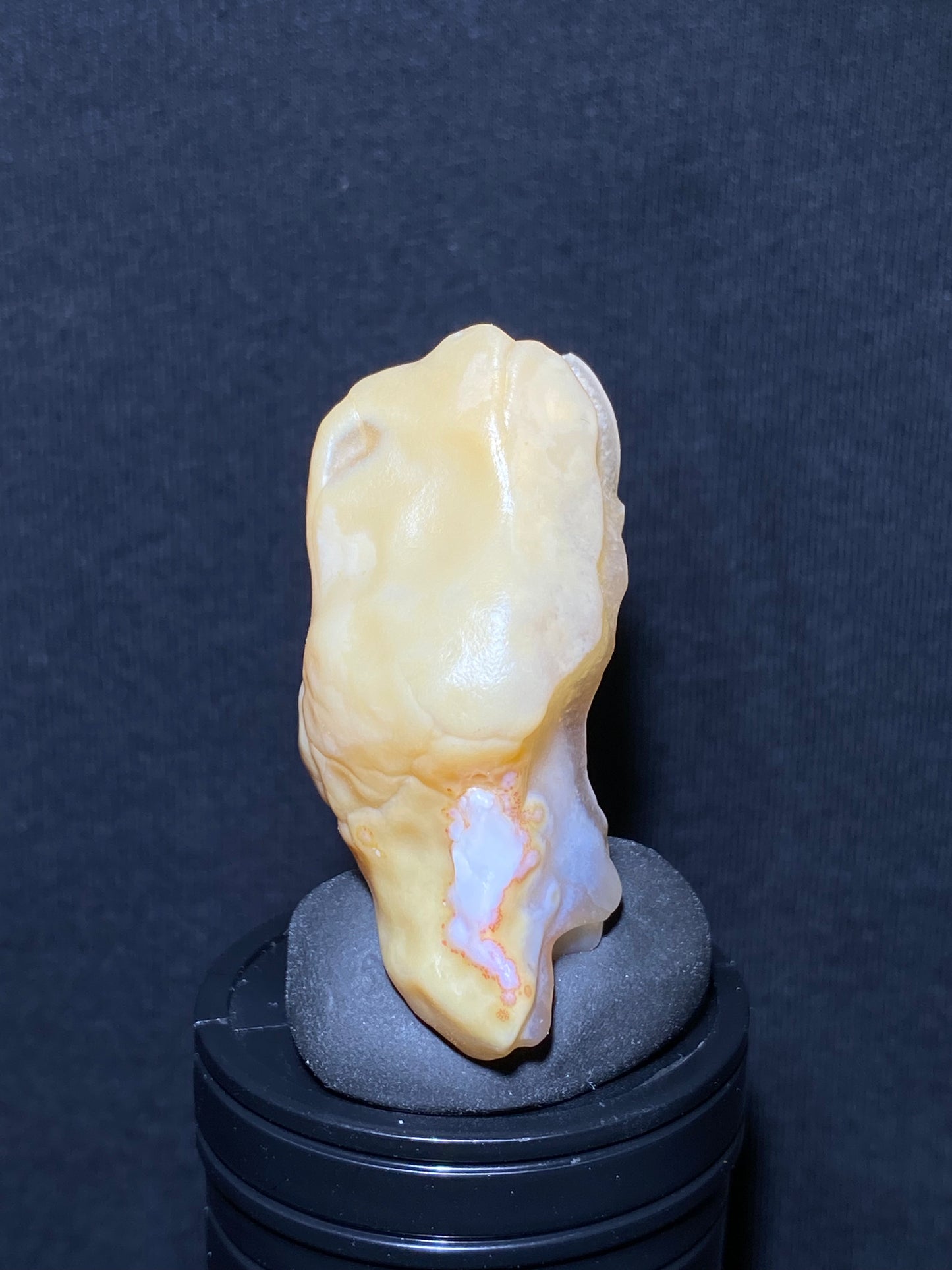 (1055)Alxa Desert Gobi Agate, rough unique nature stone,Natural Color Raw Stone from Inner Mongolia.