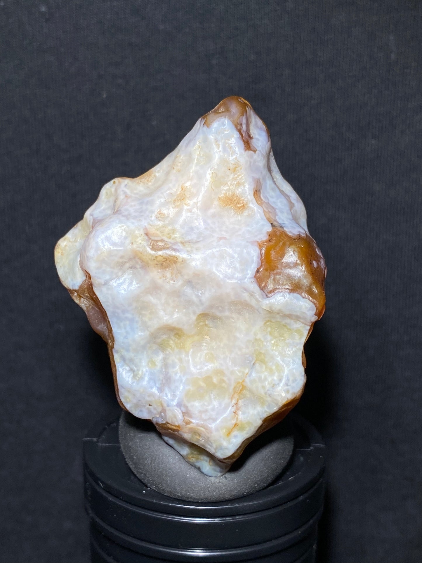 (1056)Alxa Desert Gobi Agate, rough nature stone,Natural Color Raw Stone from Inner Mongolia.