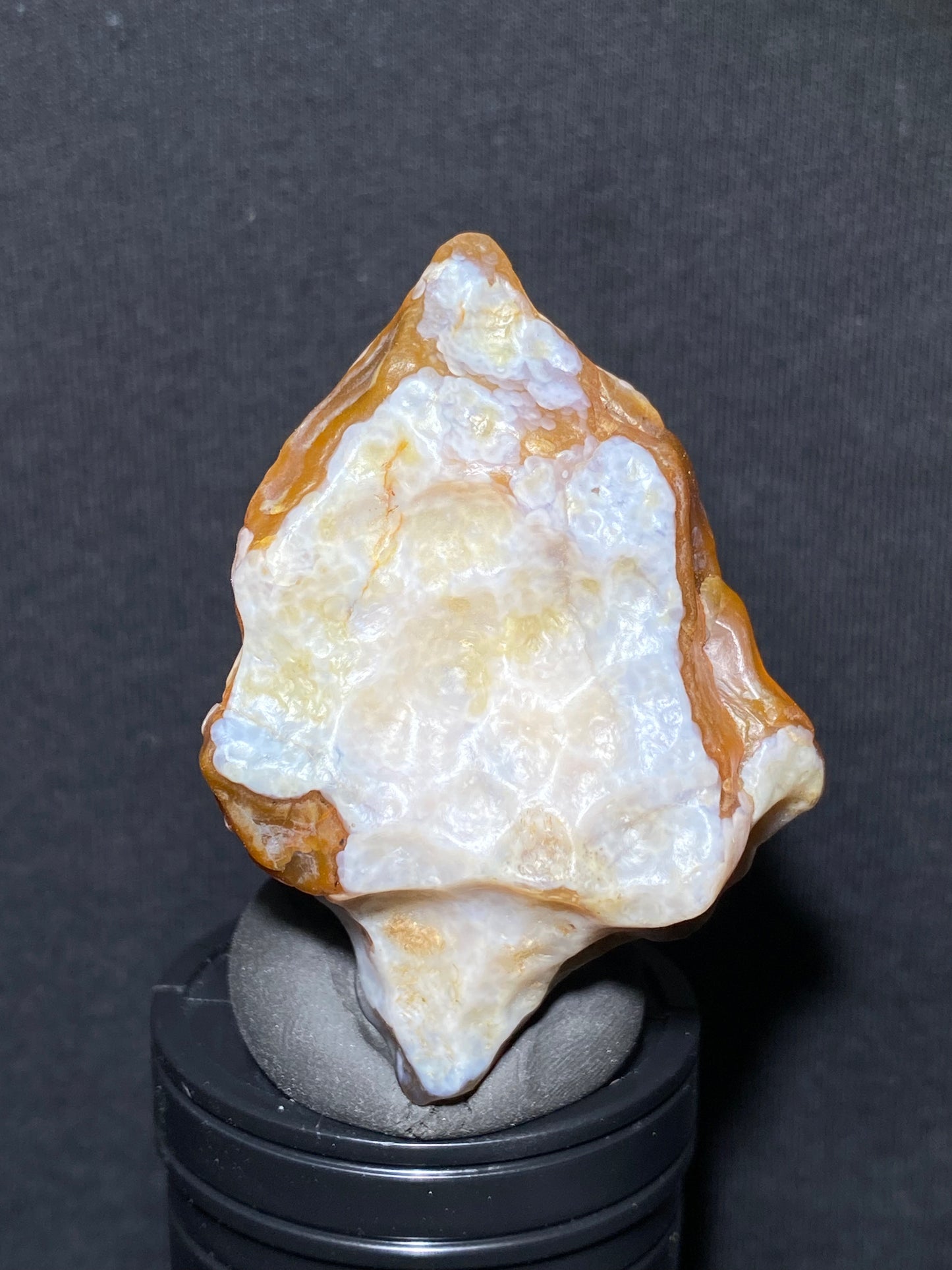 (1056)Alxa Desert Gobi Agate, rough nature stone,Natural Color Raw Stone from Inner Mongolia.