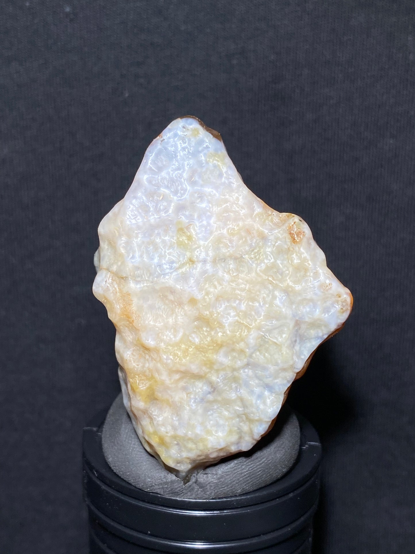 (1056)Alxa Desert Gobi Agate, rough nature stone,Natural Color Raw Stone from Inner Mongolia.