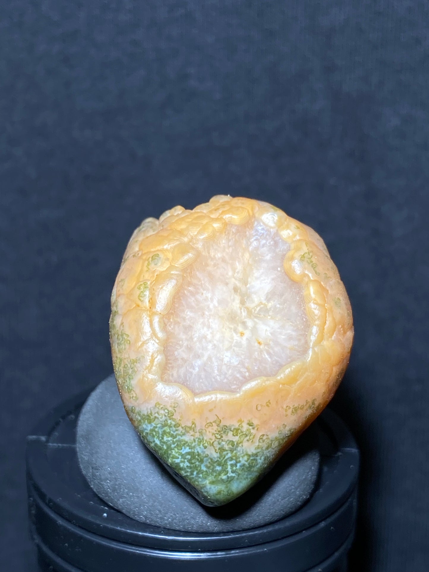 (1057)Alxa Desert Gobi Agate, rough nature unique stone,Natural Color Raw Stone from Inner Mongolia.
