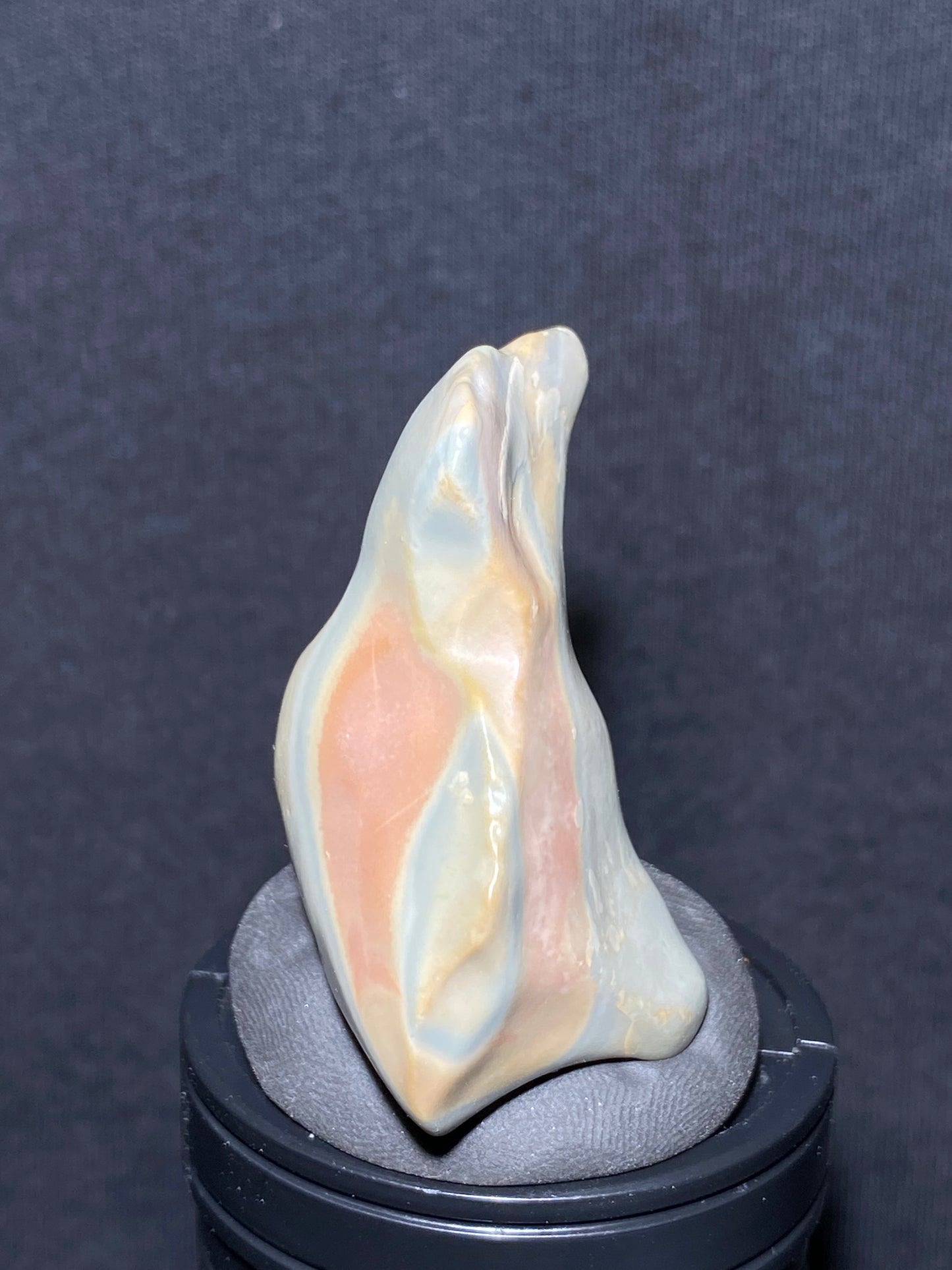 (1059)Gobi Desert  Agate, Alxa rough nature stone,Natural Color Raw Stone from Inner Mongolia.