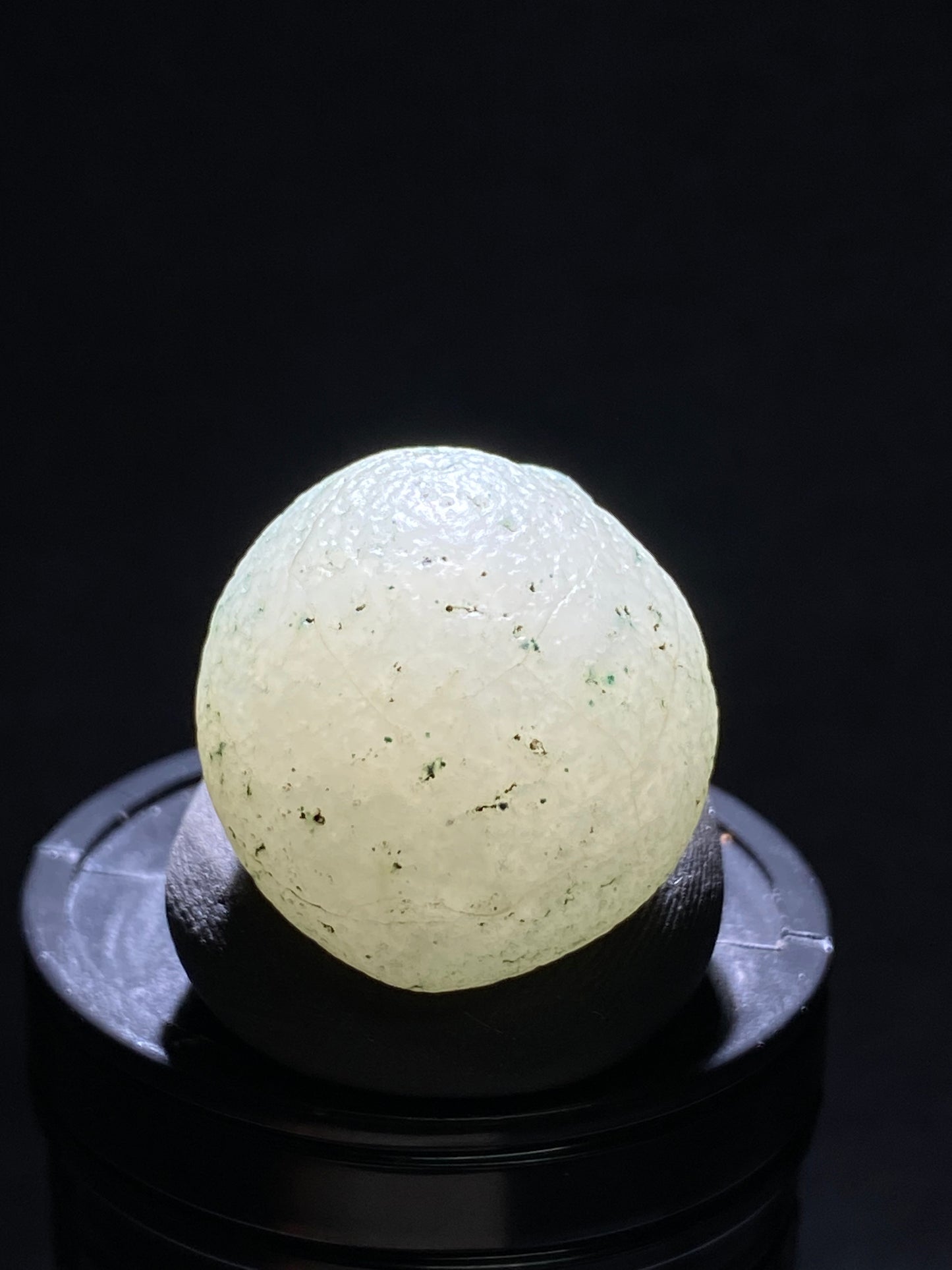 (1061)Alxa Desert Gobi candy Agate, rough nature stone,Natural Color Raw Stone from Inner Mongolia.