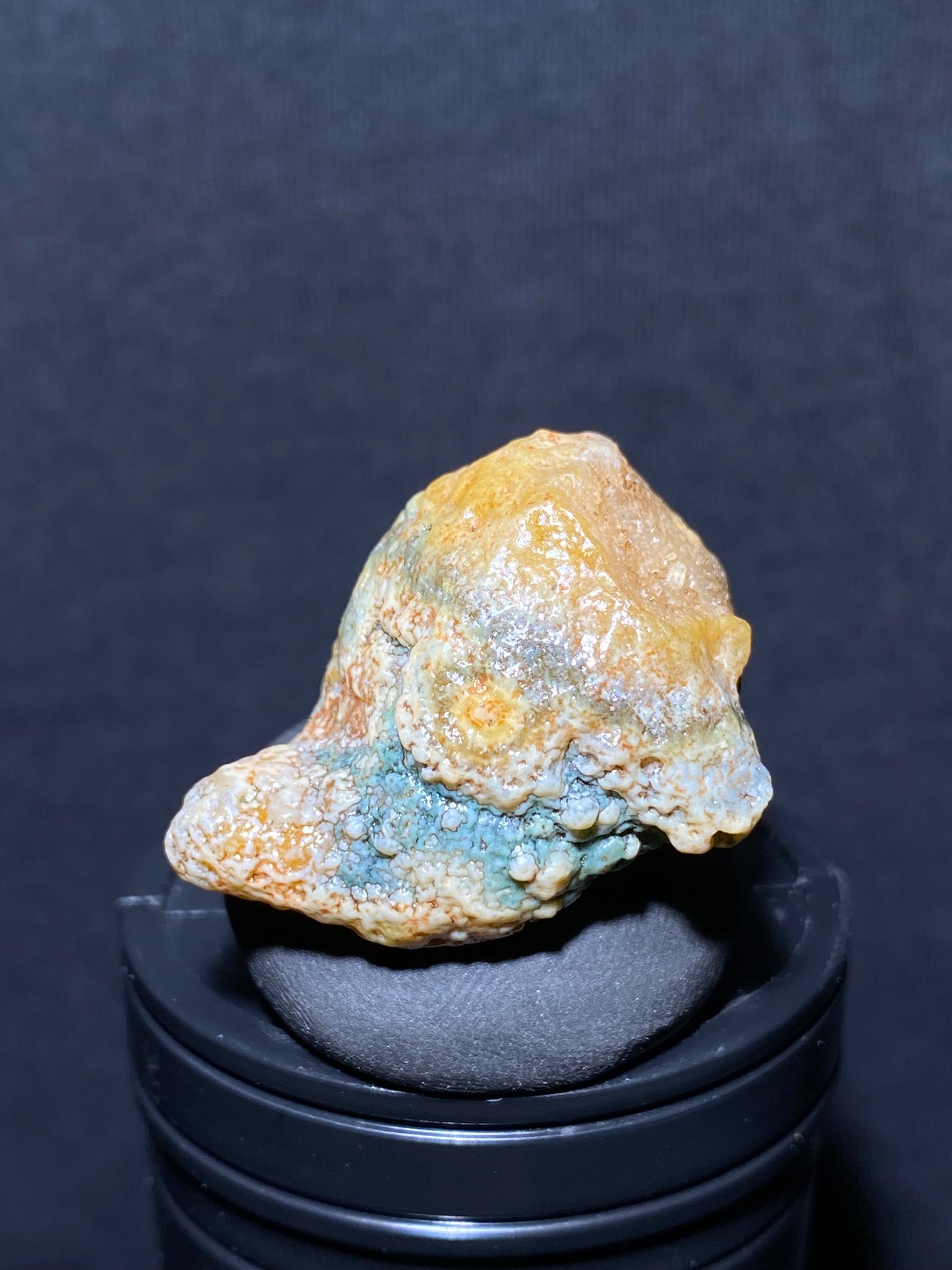 (1074)Alxa Desert Gobi Agate, rough nature stone,Natural Color Raw Stone from Inner Mongolia.