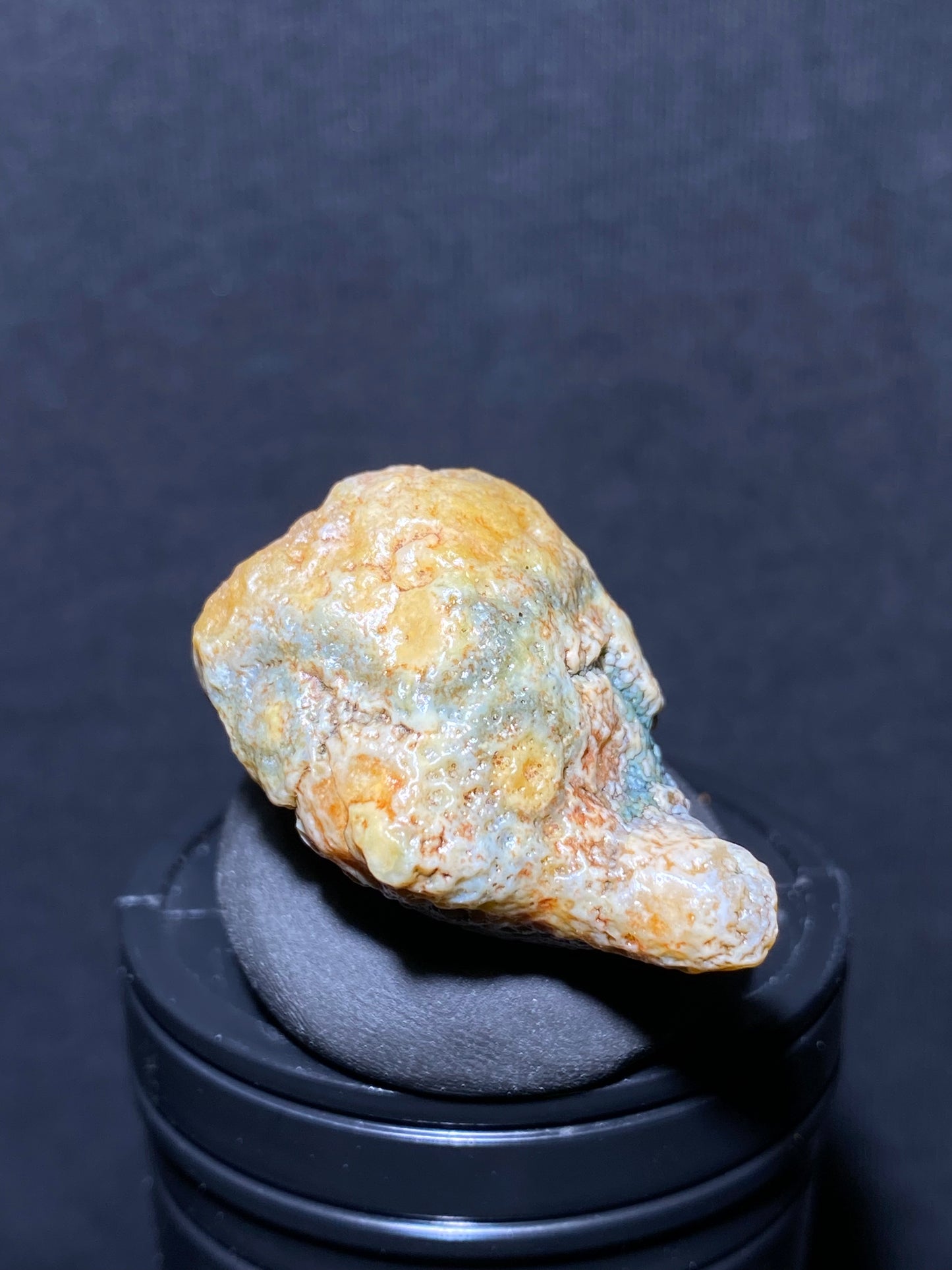 (1074)Alxa Desert Gobi Agate, rough nature stone,Natural Color Raw Stone from Inner Mongolia.