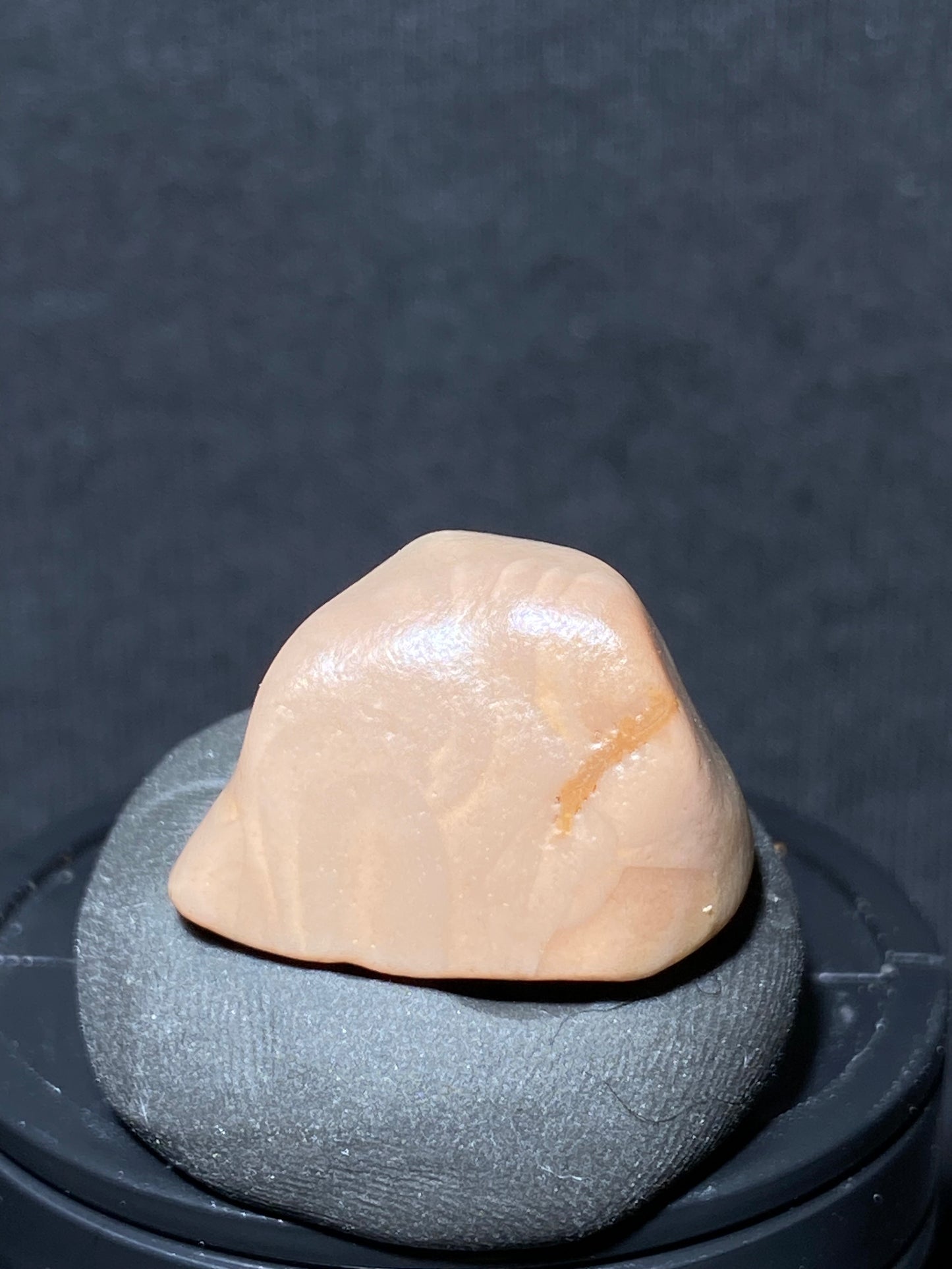 (1075)Alxa Gobi Desert Agate, rough nature stone,Natural Color Raw Stone from Inner Mongolia.