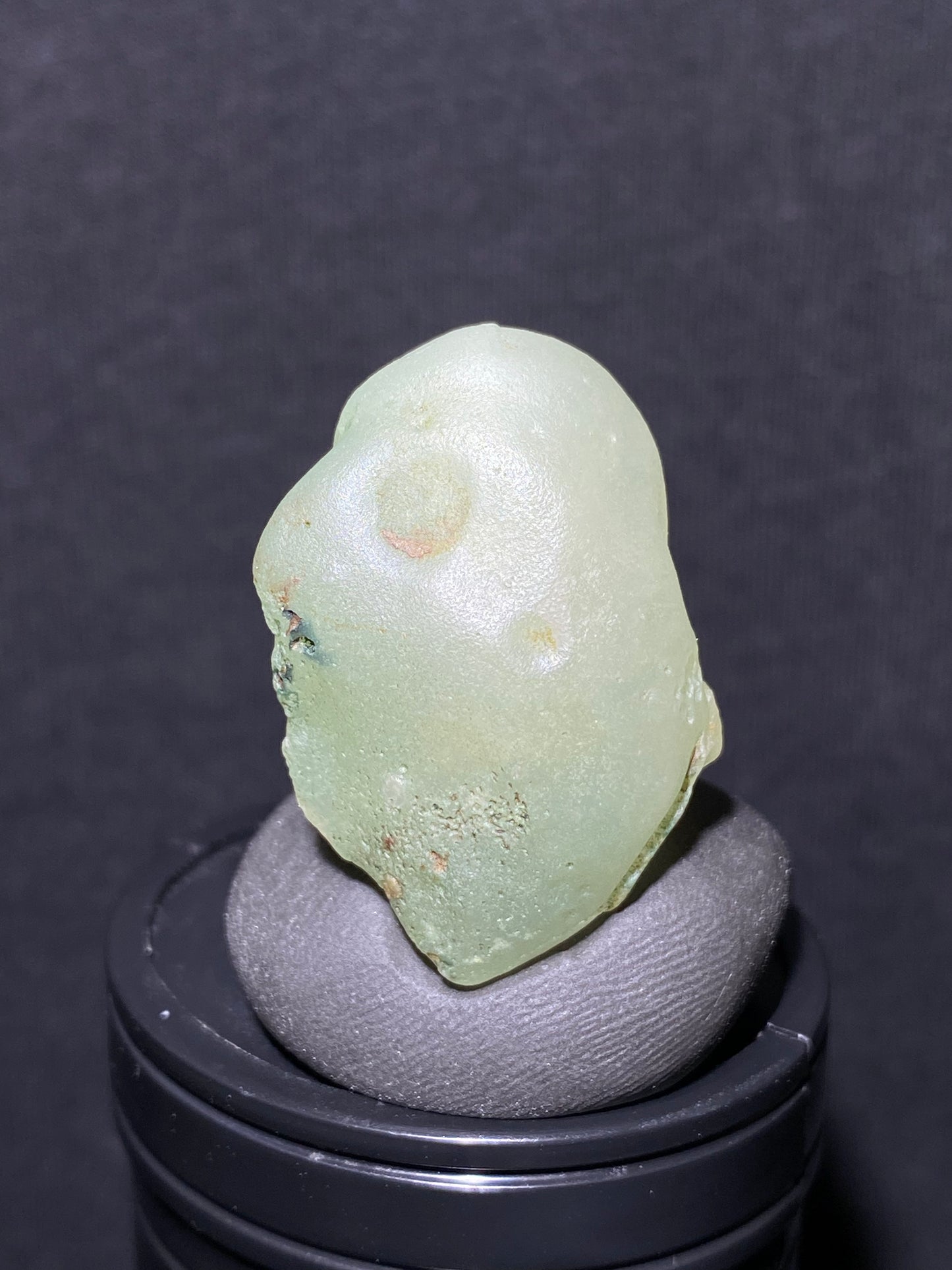 (1066)Alxa Desert Gobi candy Agate, rough nature stone,Natural Color Raw Stone from Inner Mongolia.