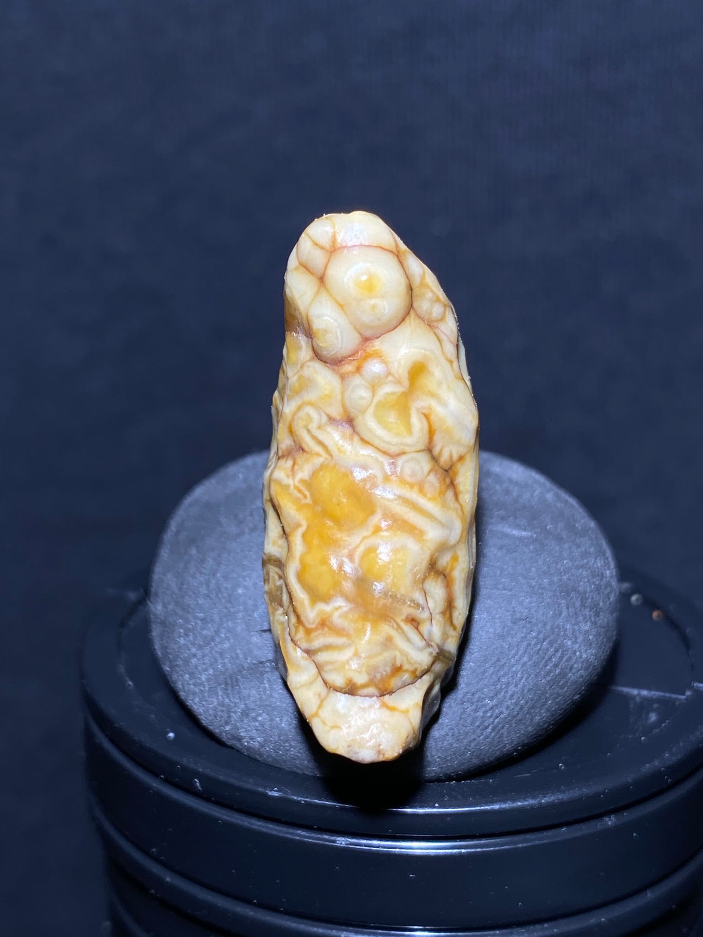 (1076)Alxa Gobi Desert vein Agate, rough nature stone,Natural Color Raw Stone from Inner Mongolia.