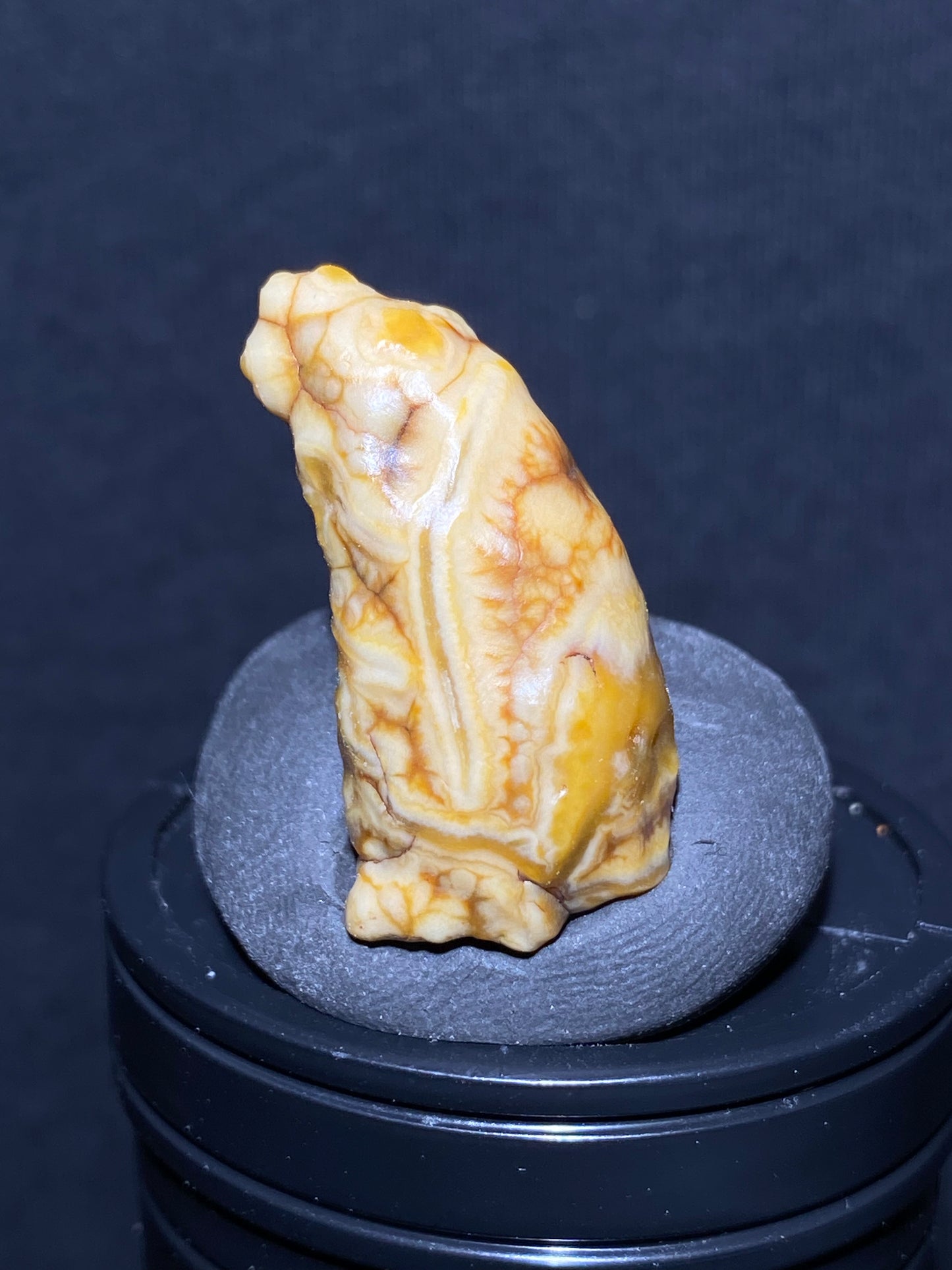 (1076)Alxa Gobi Desert vein Agate, rough nature stone,Natural Color Raw Stone from Inner Mongolia.