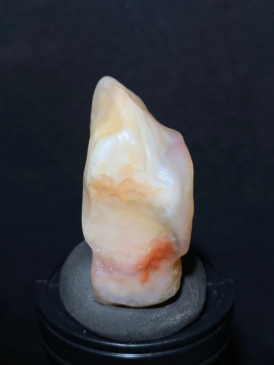 (1077)Alxa Gobi Desert candy Agate, rough nature stone,Natural Color Raw Stone from Inner Mongolia.