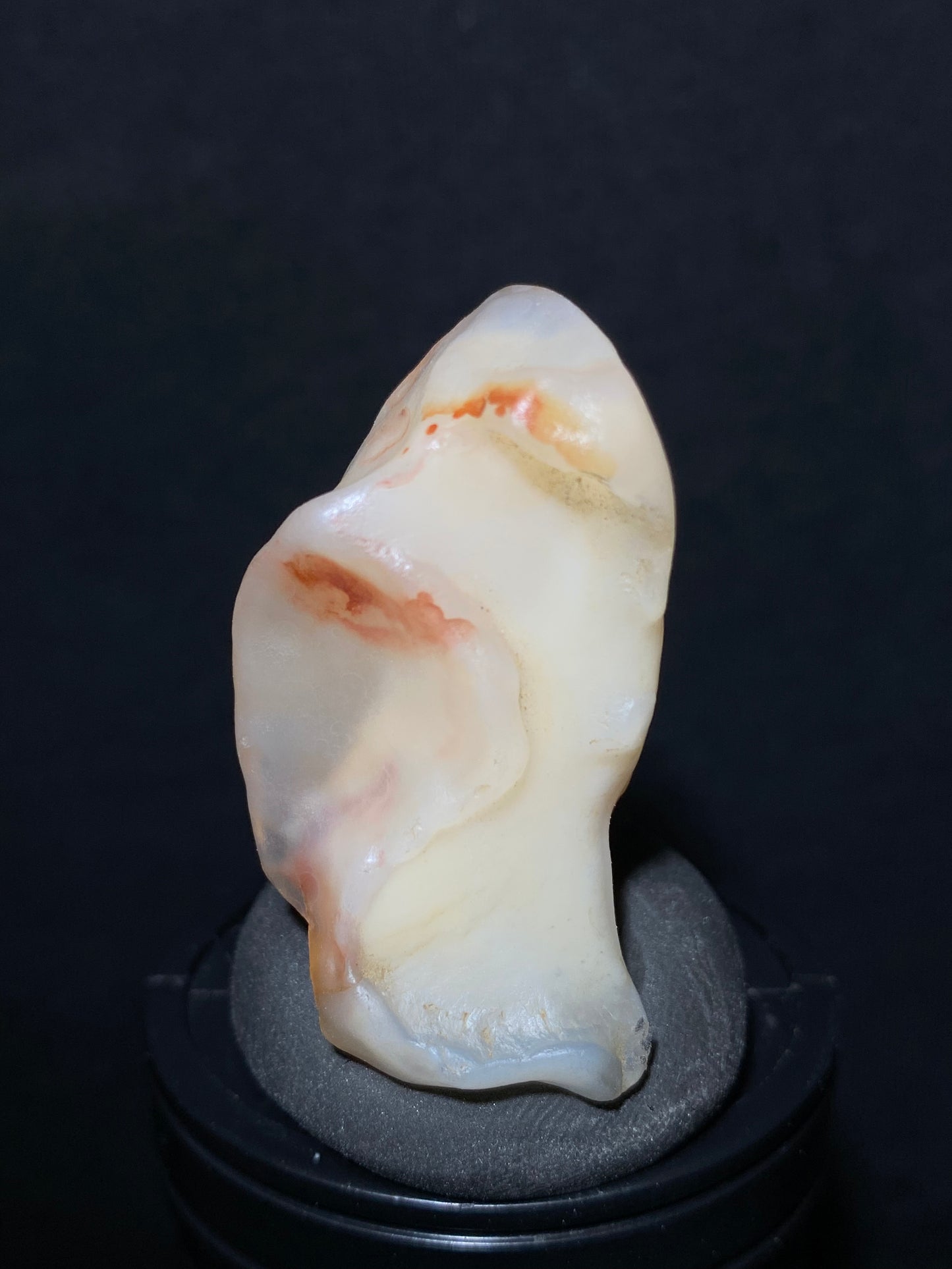 (1077)Alxa Gobi Desert candy Agate, rough nature stone,Natural Color Raw Stone from Inner Mongolia.