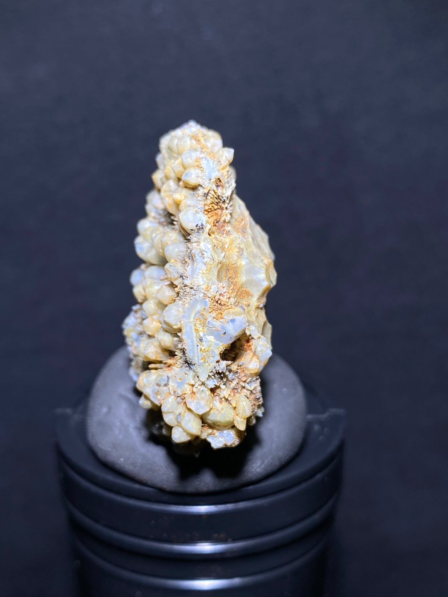 (1078)Alxa Gobi Desert vein Agate, rough nature stone,Natural Color Raw Stone from Inner Mongolia.