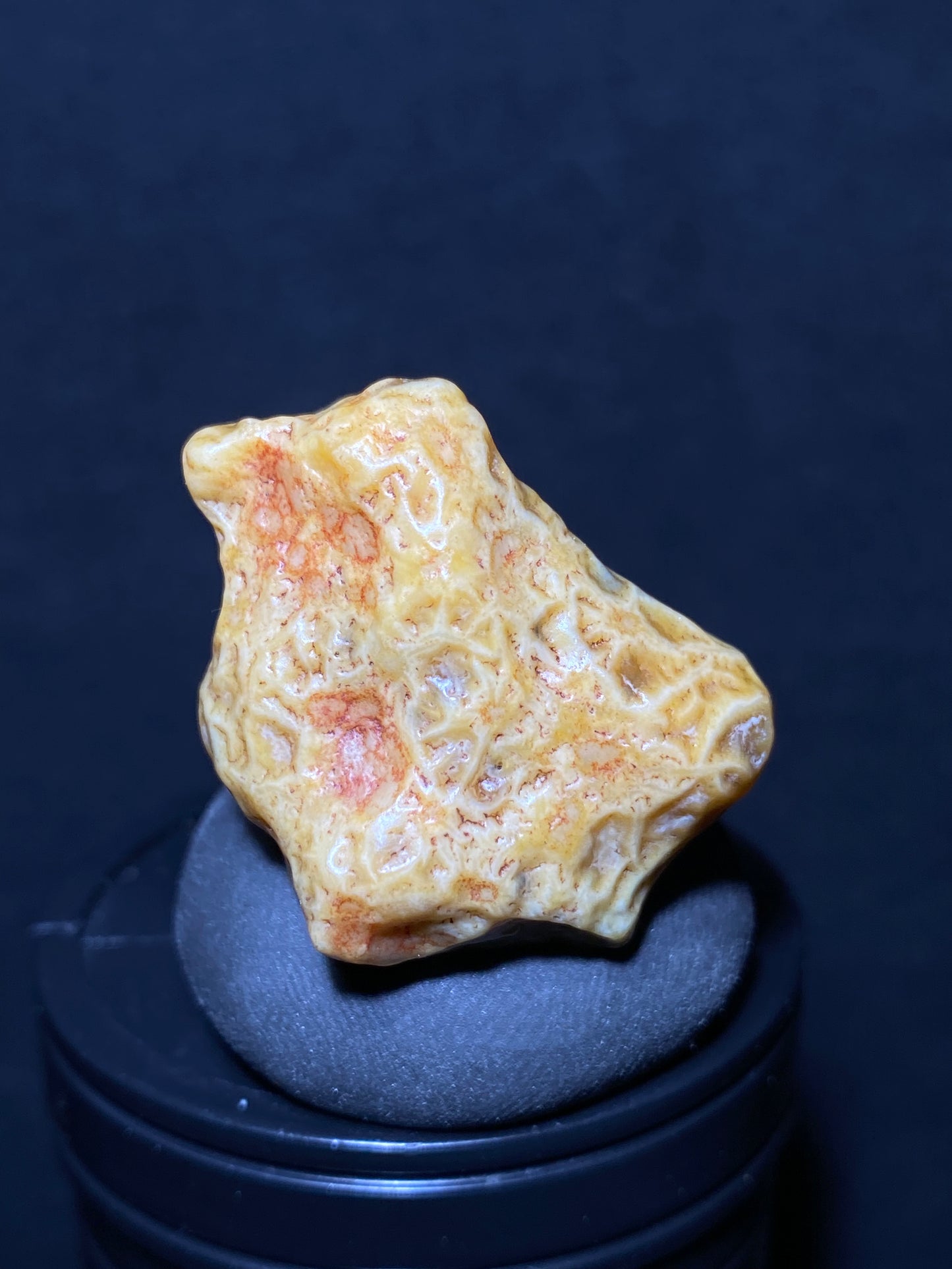 (1082)Alxa Gobi Desert vein Agate, rough nature stone,Natural Color Raw Stone from Inner Mongolia.