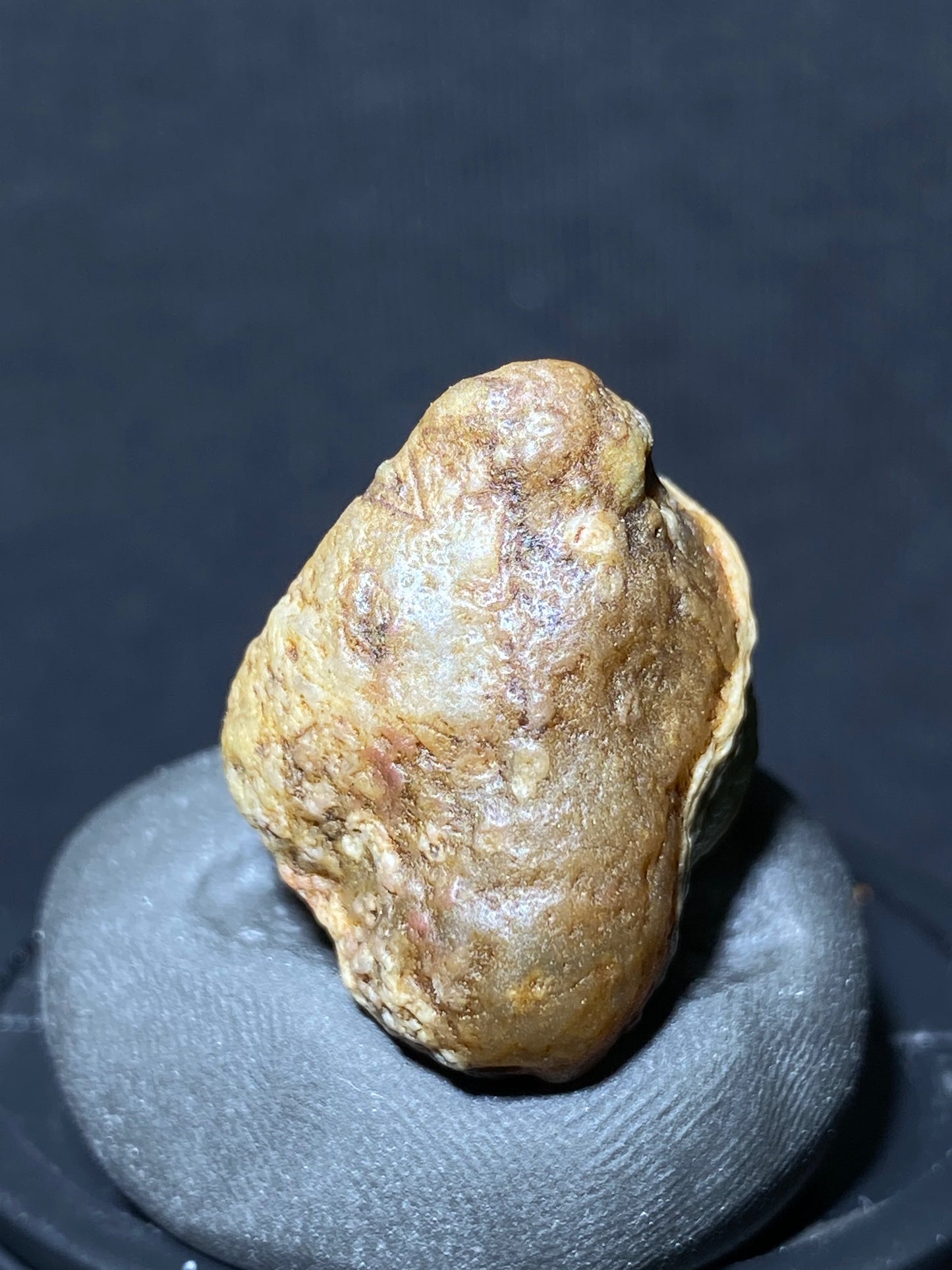 (1091)Alxa Gobi Desert eye Agate, rough nature stone,Natural Color Raw Stone from Inner Mongolia.