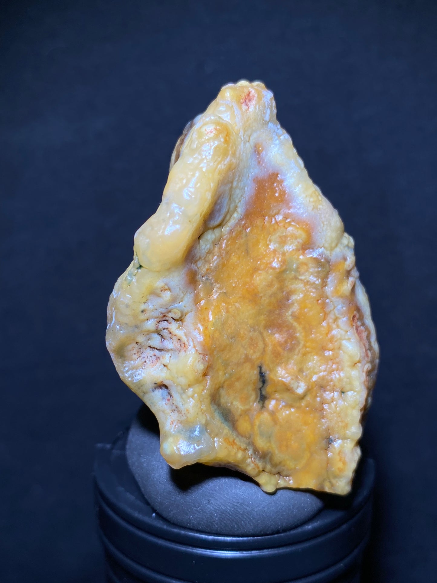 (1095)Alxa Gobi Desert Agate, rough nature stone,Natural Color Raw Stone from Inner Mongolia.