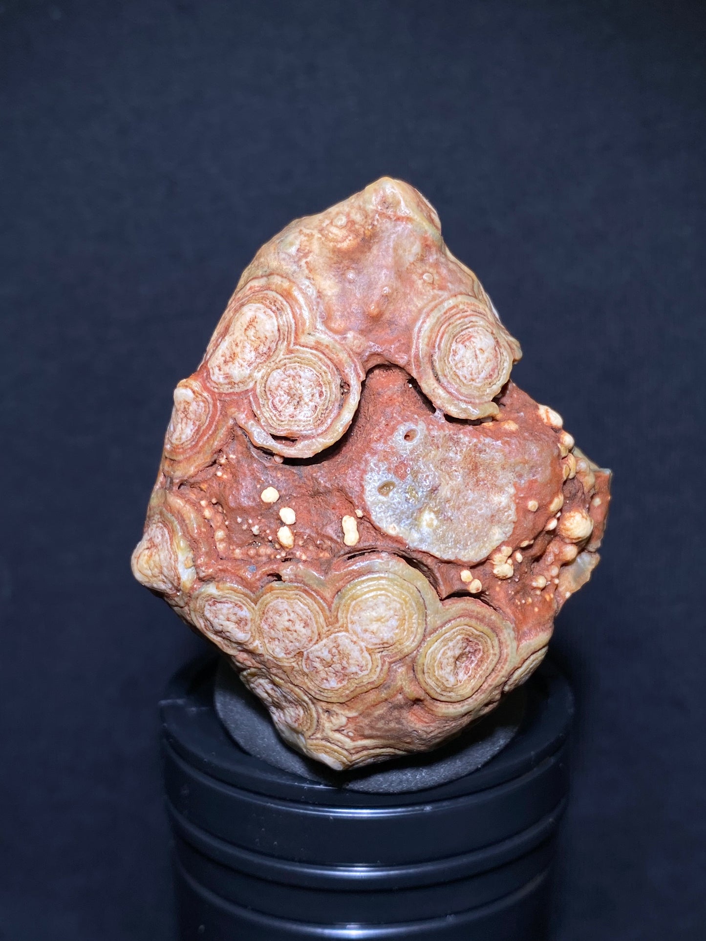 (1096)Alxa Gobi Desert red eye Agate, rough nature stone, Natural Color Raw Stone from Inner Mongolia.