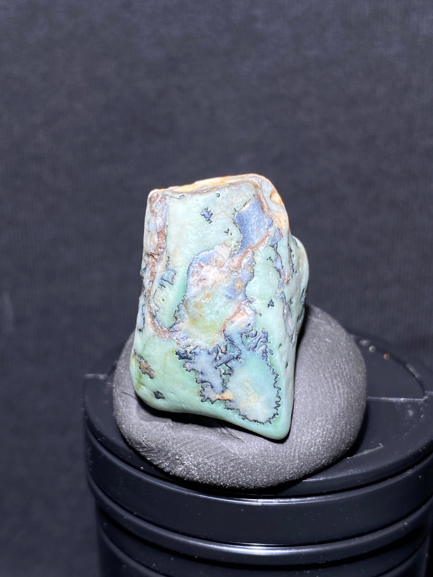 (1105)Alxa Gobi Desert moss Agate, rough nature stone, Natural Color Raw Stone from Inner Mongolia.