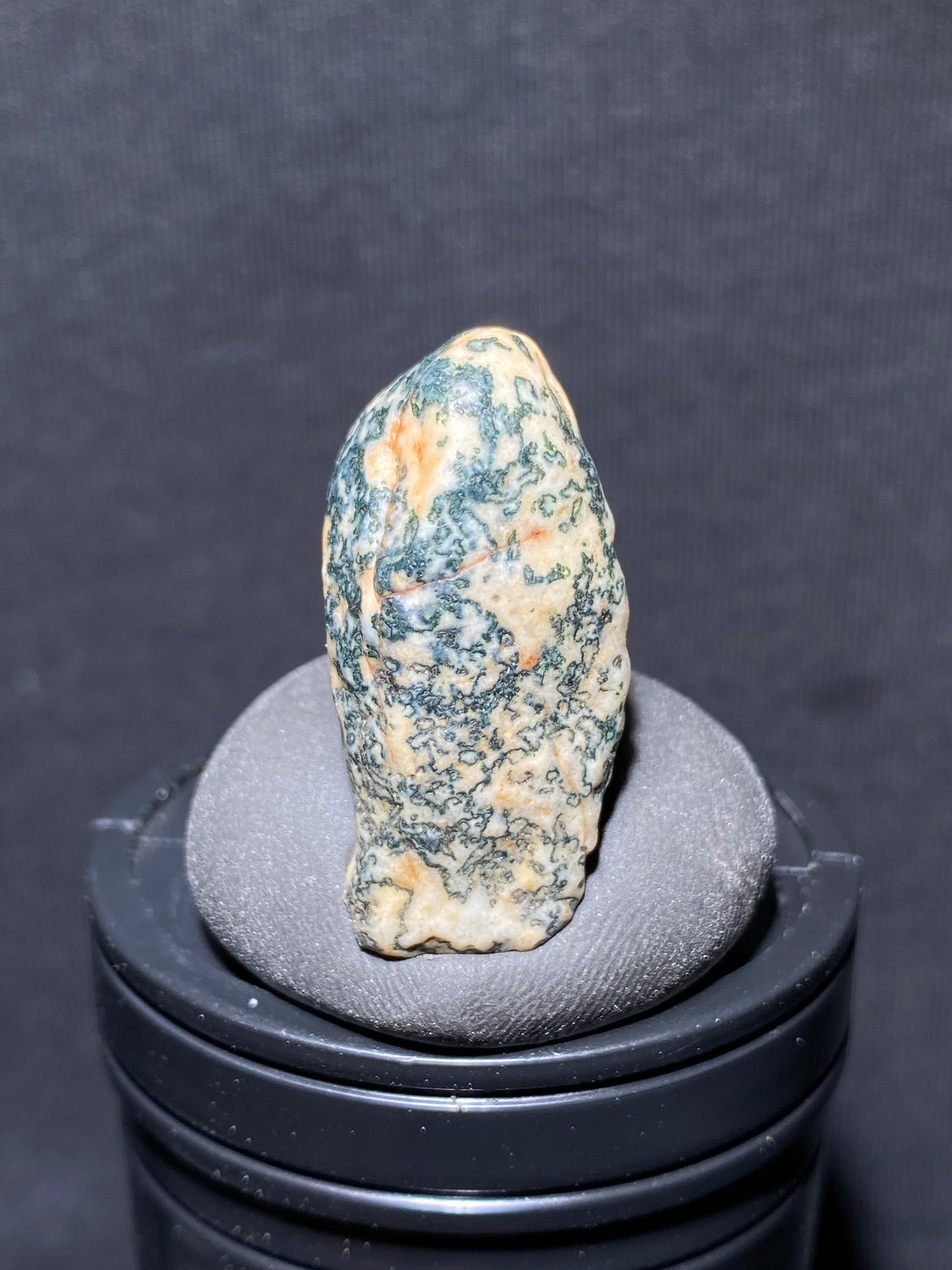 (1107)Alxa Gobi Desert moss Agate, rough nature stone, Natural Color Raw Stone from Inner Mongolia.