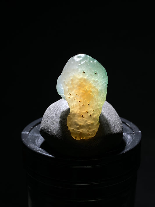 (1109)Alxa Gobi Desert sugar heart Agate, candy agate, rough nature stone, Natural Color Raw Stone from Inner Mongolia.