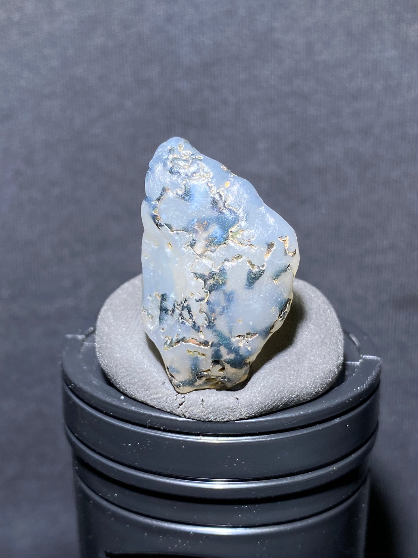 (1110)Alxa Gobi Desert sugar heart Agate, moss agate, rough nature stone, Natural Color Raw Stone from Inner Mongolia.