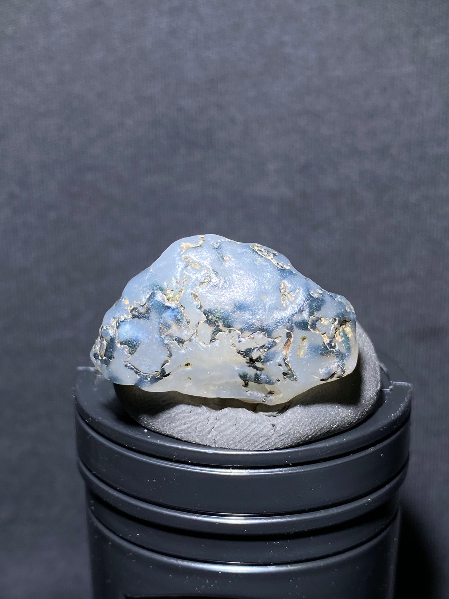 (1110)Alxa Gobi Desert sugar heart Agate, moss agate, rough nature stone, Natural Color Raw Stone from Inner Mongolia.