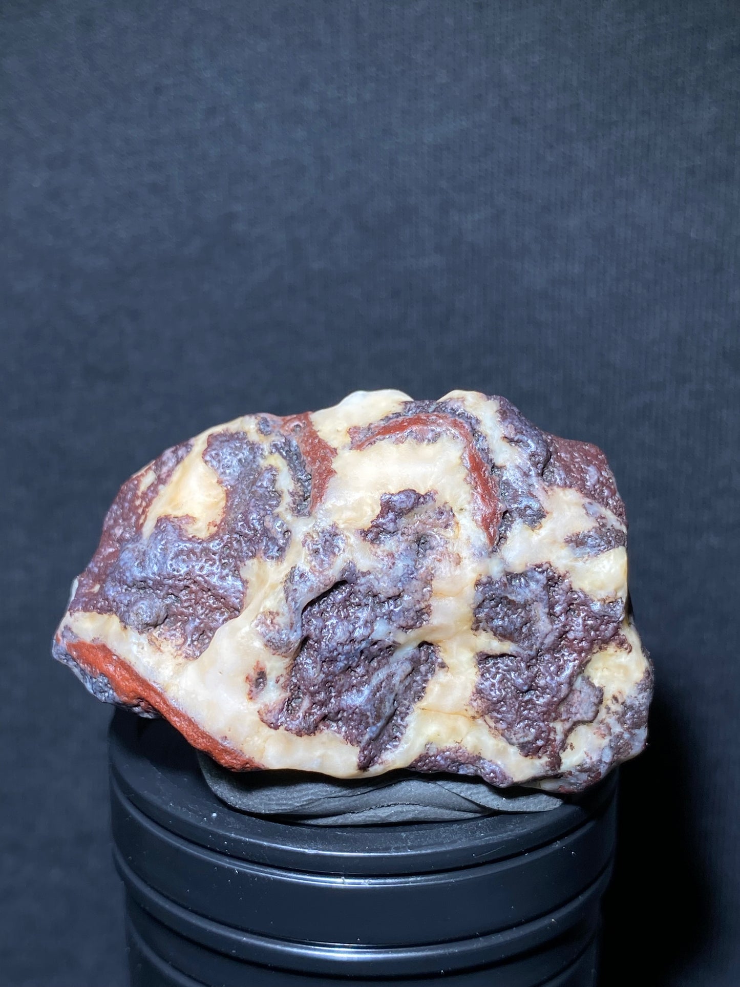 (1115)Alxa Desert Gobi Agate, rough nature stone,Natural red Color Raw Stone from Inner Mongolia.