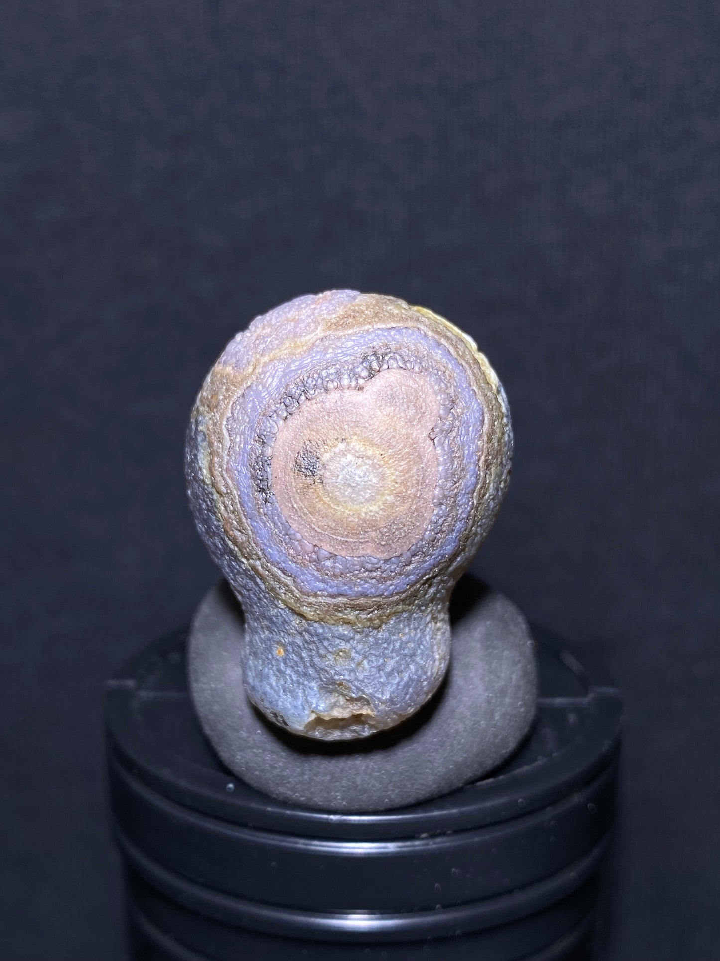 (1124) Alxa Gobi Desert Eye Agate, rough nature stone,Natural Color Raw Stone from Inner Mongolia.