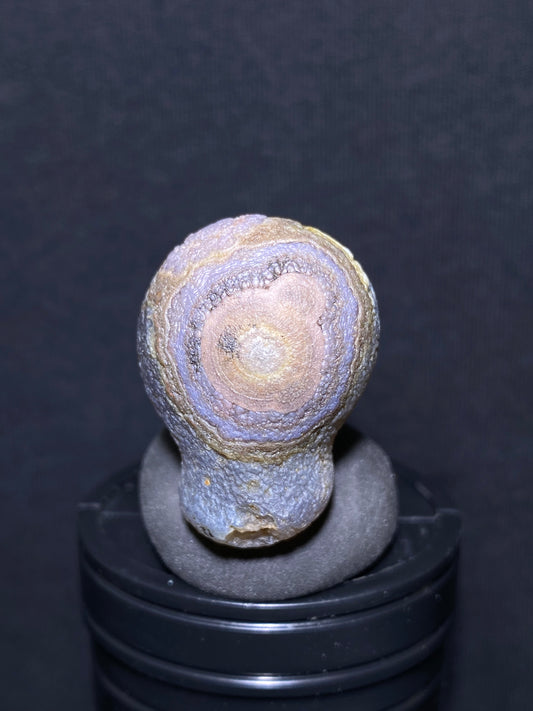 (1124) Alxa Gobi Desert Eye Agate, rough nature stone,Natural Color Raw Stone from Inner Mongolia.