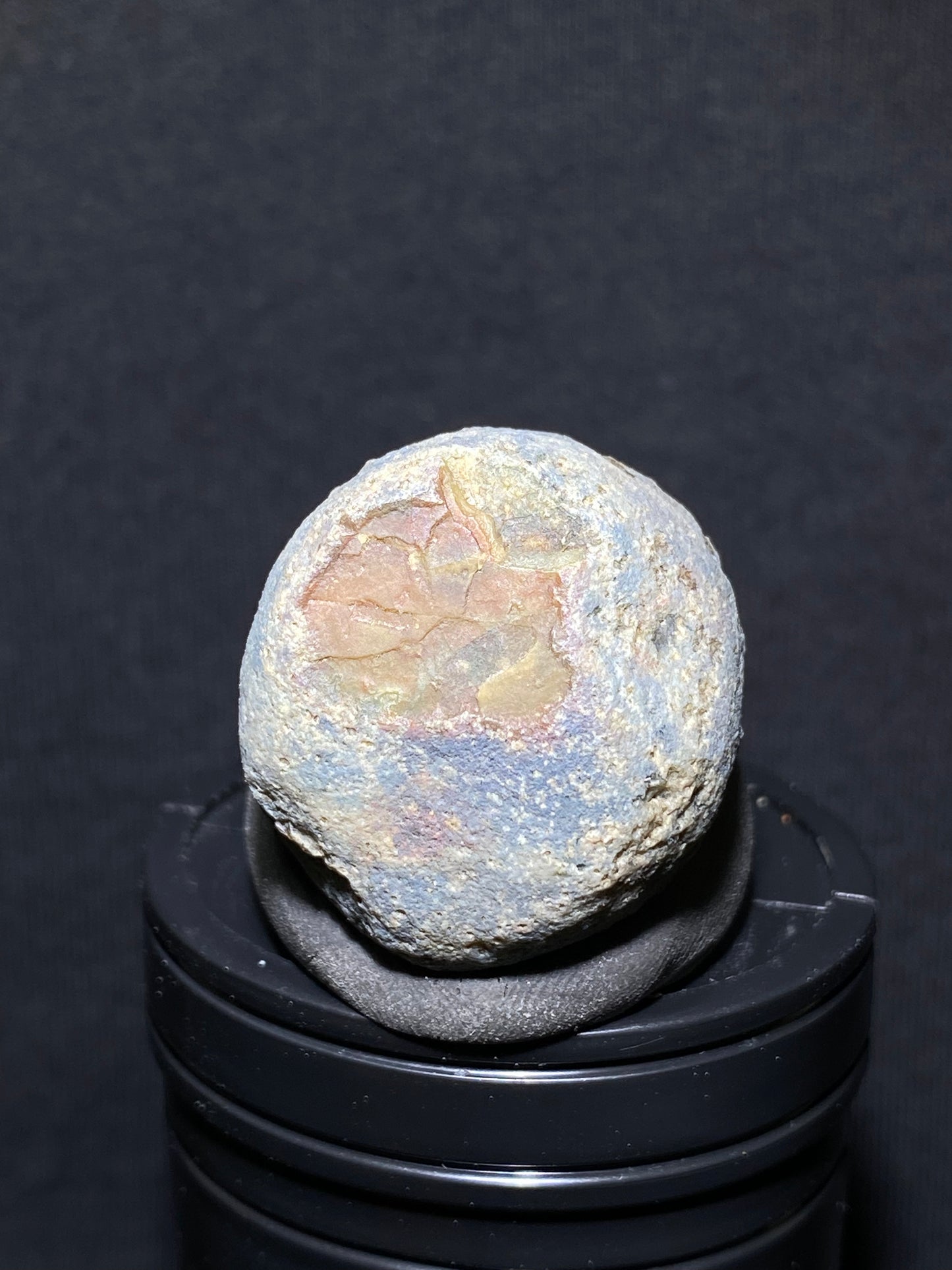 (1126) Alxa Gobi Desert Agate, rough nature stone,Natural Color Raw Stone from Inner Mongolia.