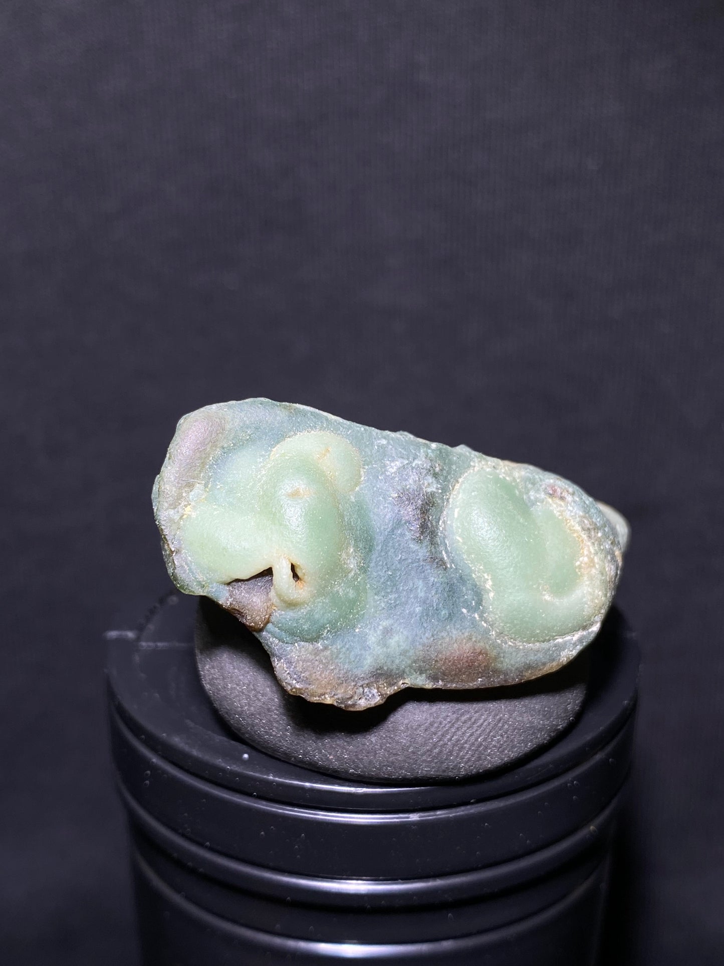 (1127) Alxa Gobi Desert Agate, rough nature stone,Natural Color Raw Stone from Inner Mongolia.