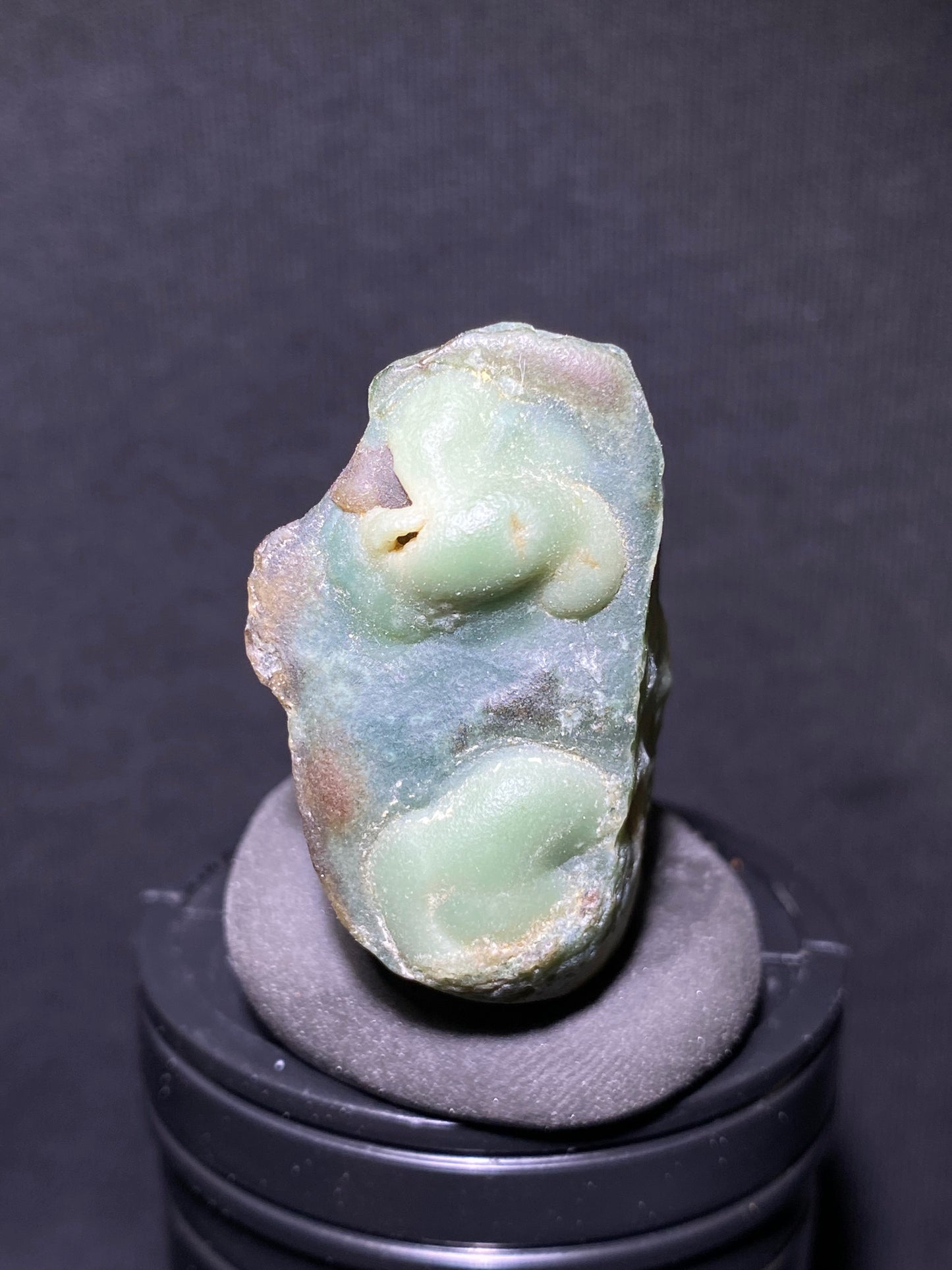 (1127) Alxa Gobi Desert Agate, rough nature stone,Natural Color Raw Stone from Inner Mongolia.