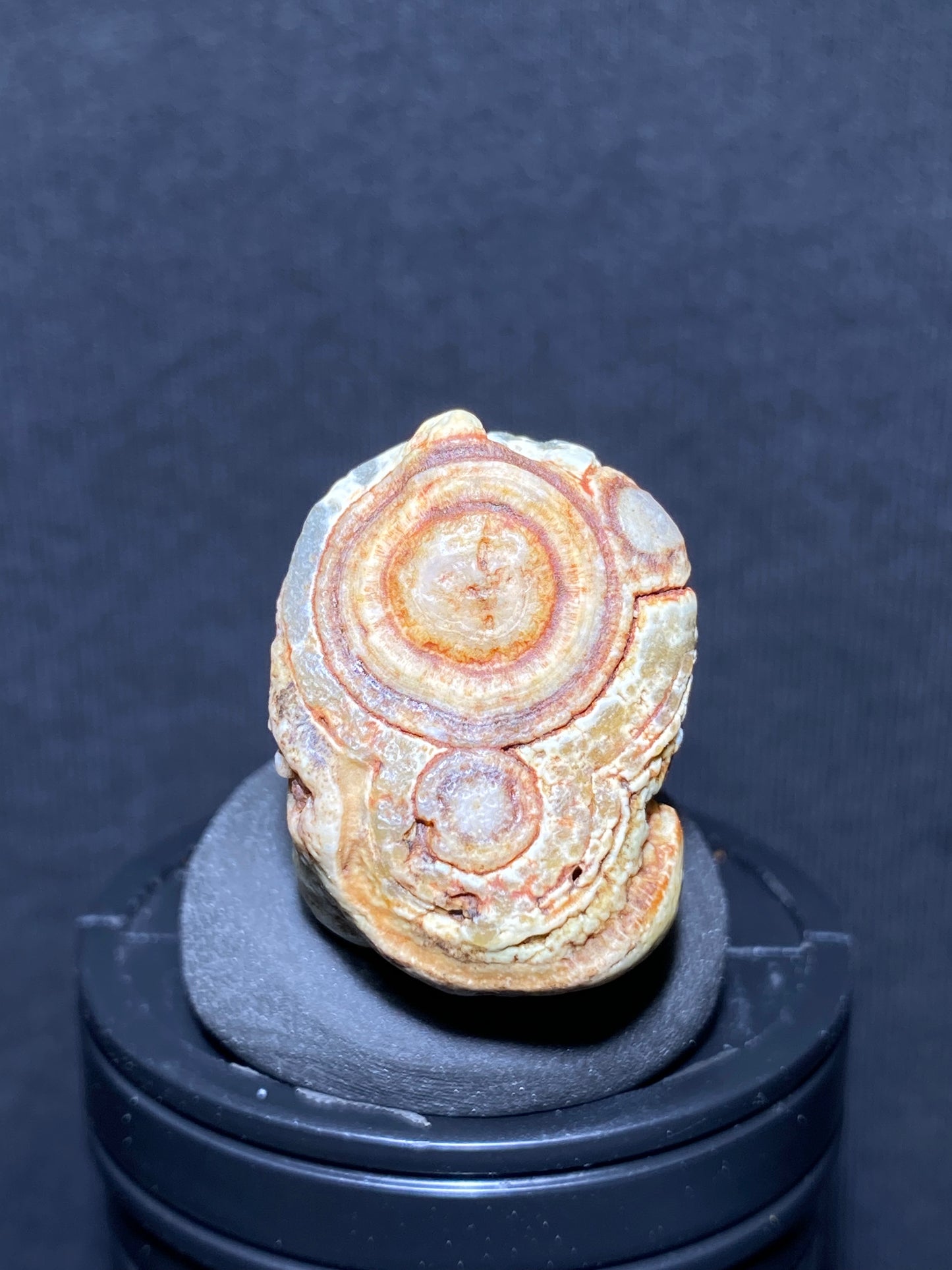 (1129)Alxa Gobi Desert red eye Agate, rough nature stone,Natural Color Raw Stone from Inner Mongolia.