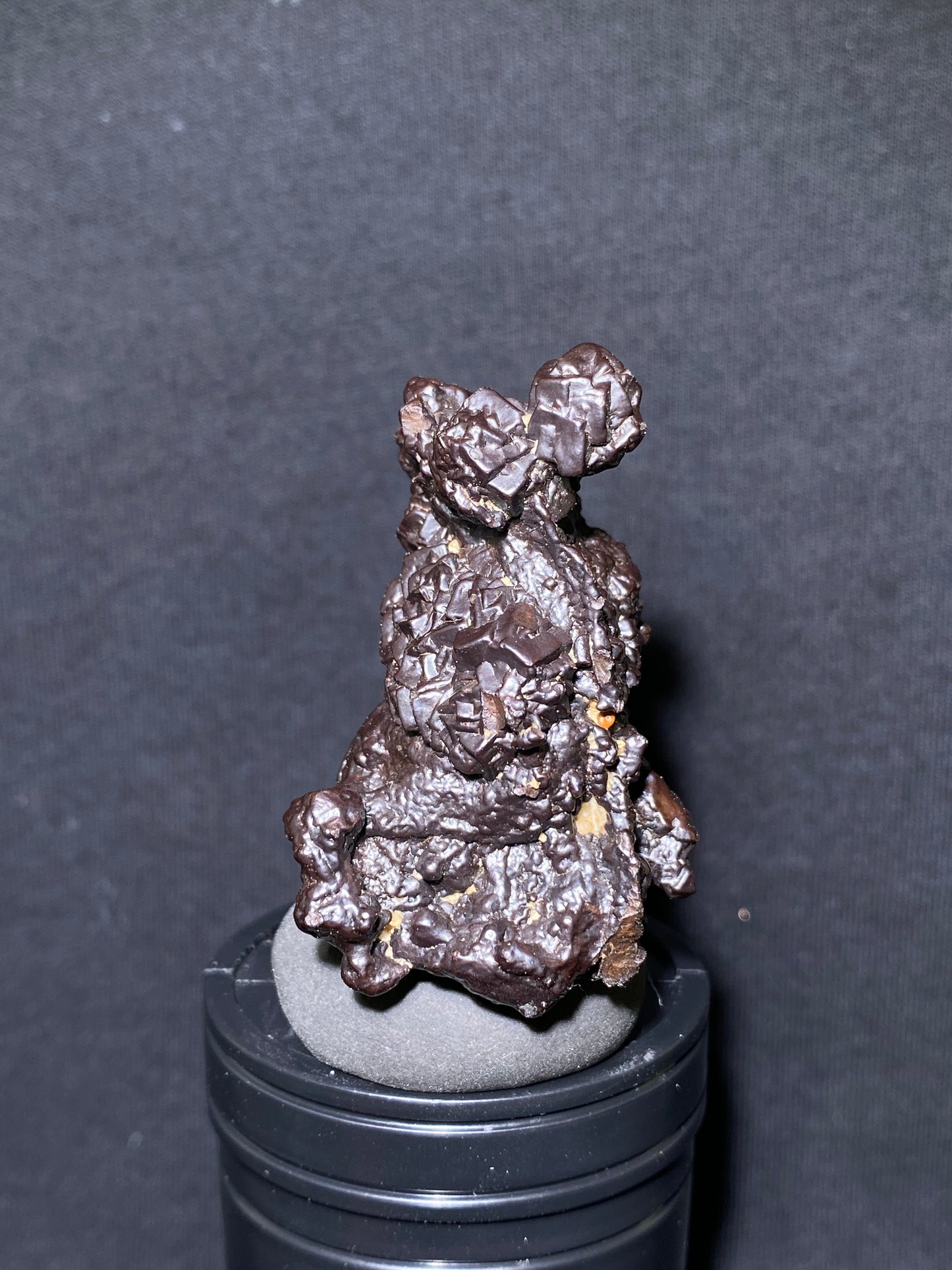 (1135) Gobi Desert Black Desert Stone – Rare Natural Raw Stone with human-Like Shape | Collector’s Display Specimen