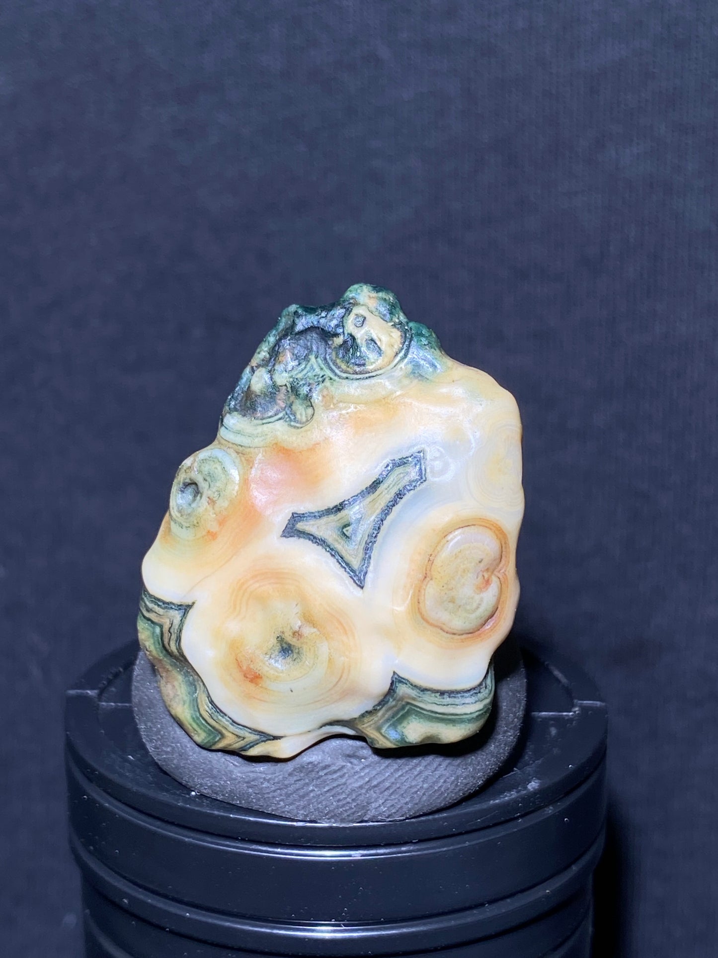 (1136)Alxa Desert Gobi Eye Agate, with twin eyes and grimace pattern, Natural Green Color Raw Stone from Inner Mongolia.Collectible Polished by Nature.