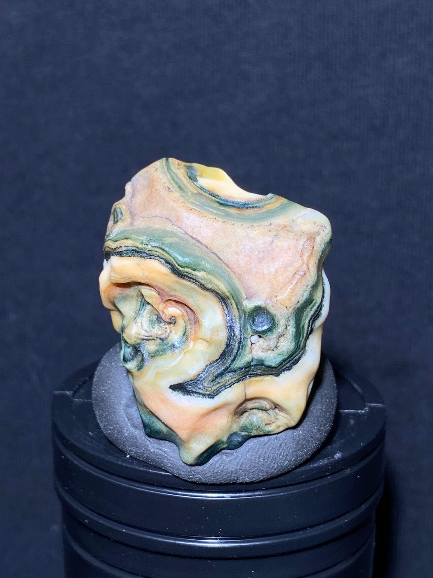 (1136)Alxa Desert Gobi Eye Agate, with twin eyes and grimace pattern, Natural Green Color Raw Stone from Inner Mongolia.Collectible Polished by Nature.