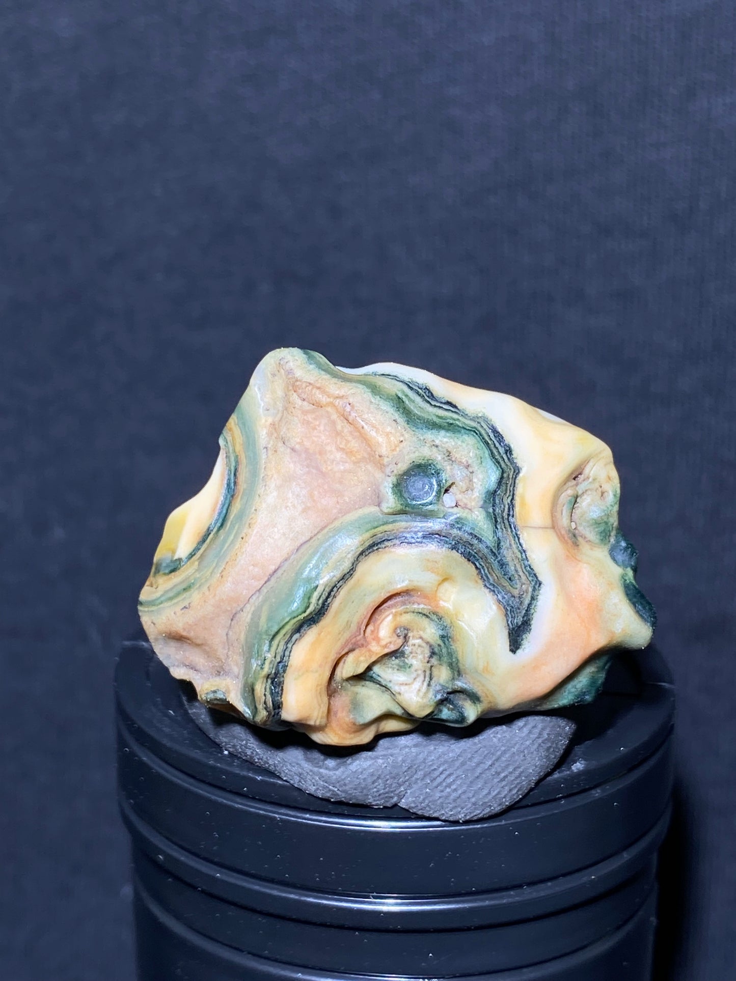 (1136)Alxa Desert Gobi Eye Agate, with twin eyes and grimace pattern, Natural Green Color Raw Stone from Inner Mongolia.Collectible Polished by Nature.